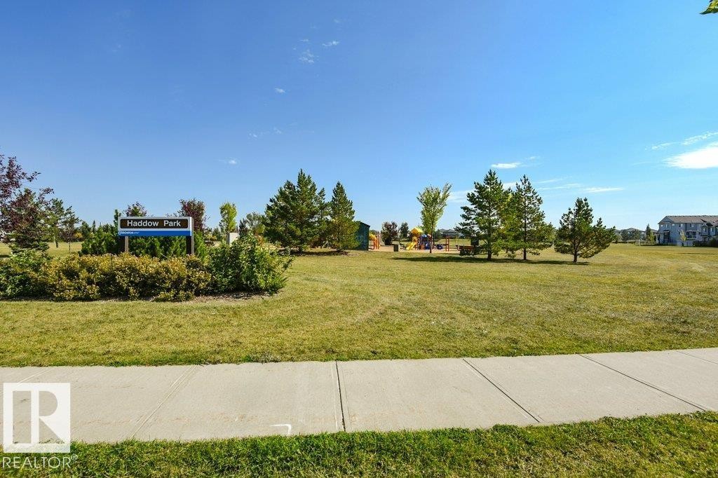 19 2565 Hanna Crescent, Edmonton, AB - Outdoor