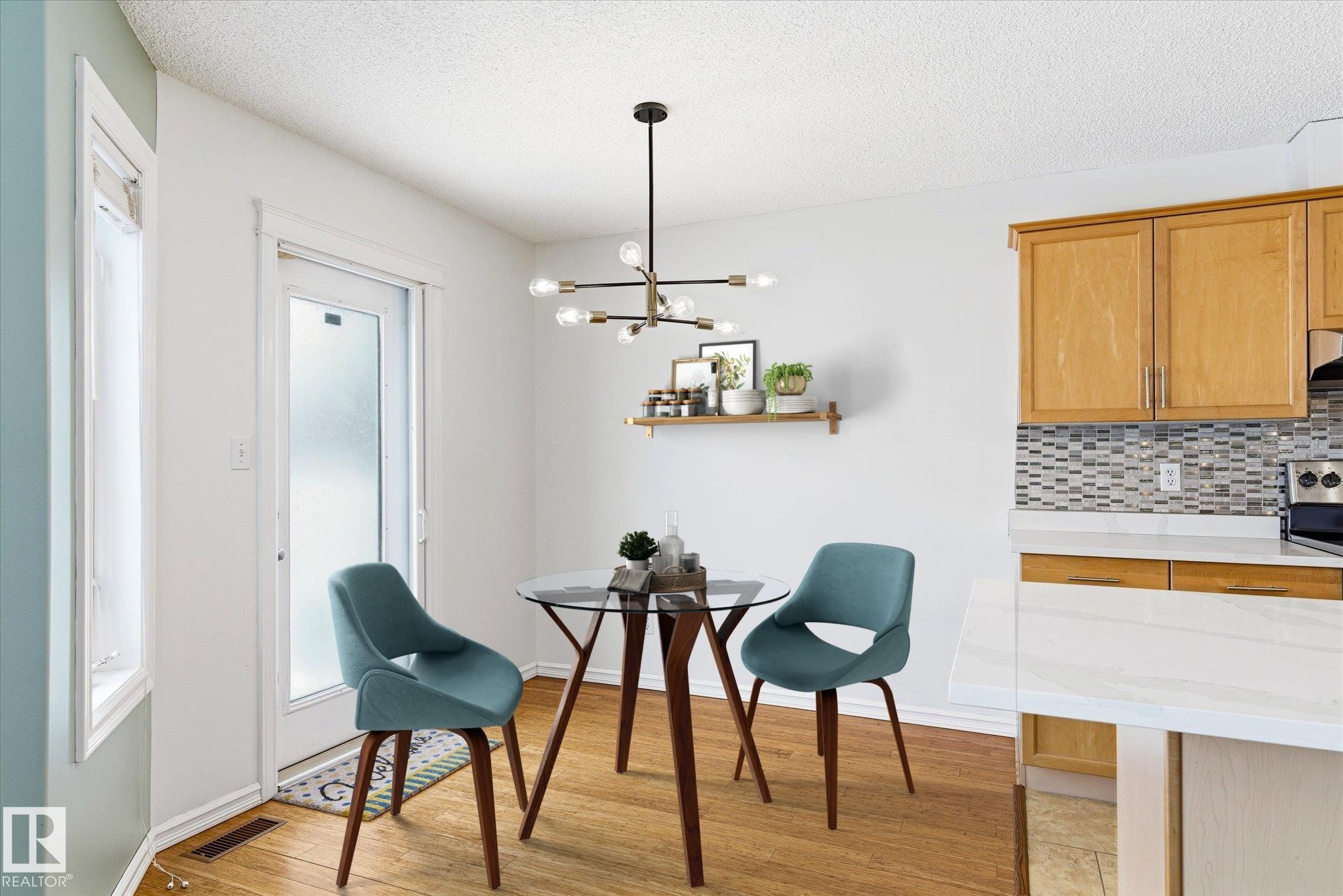 2550 Rabbit Hill Road, Edmonton, AB - Indoor