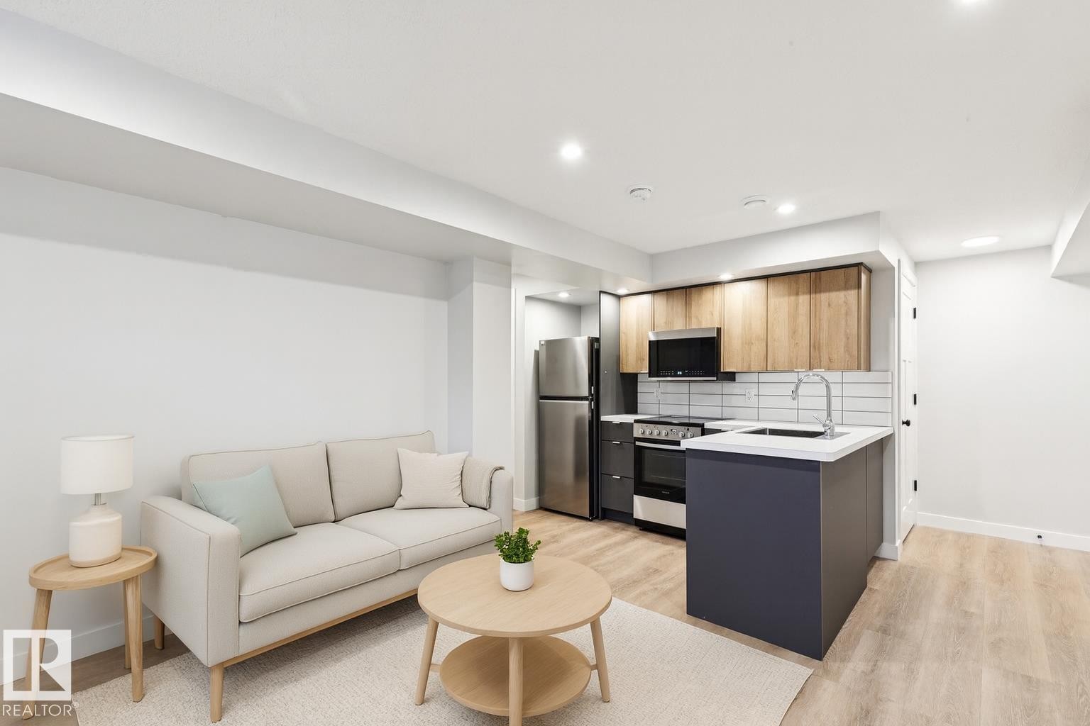 323 Avena Link, Leduc, AB - Indoor