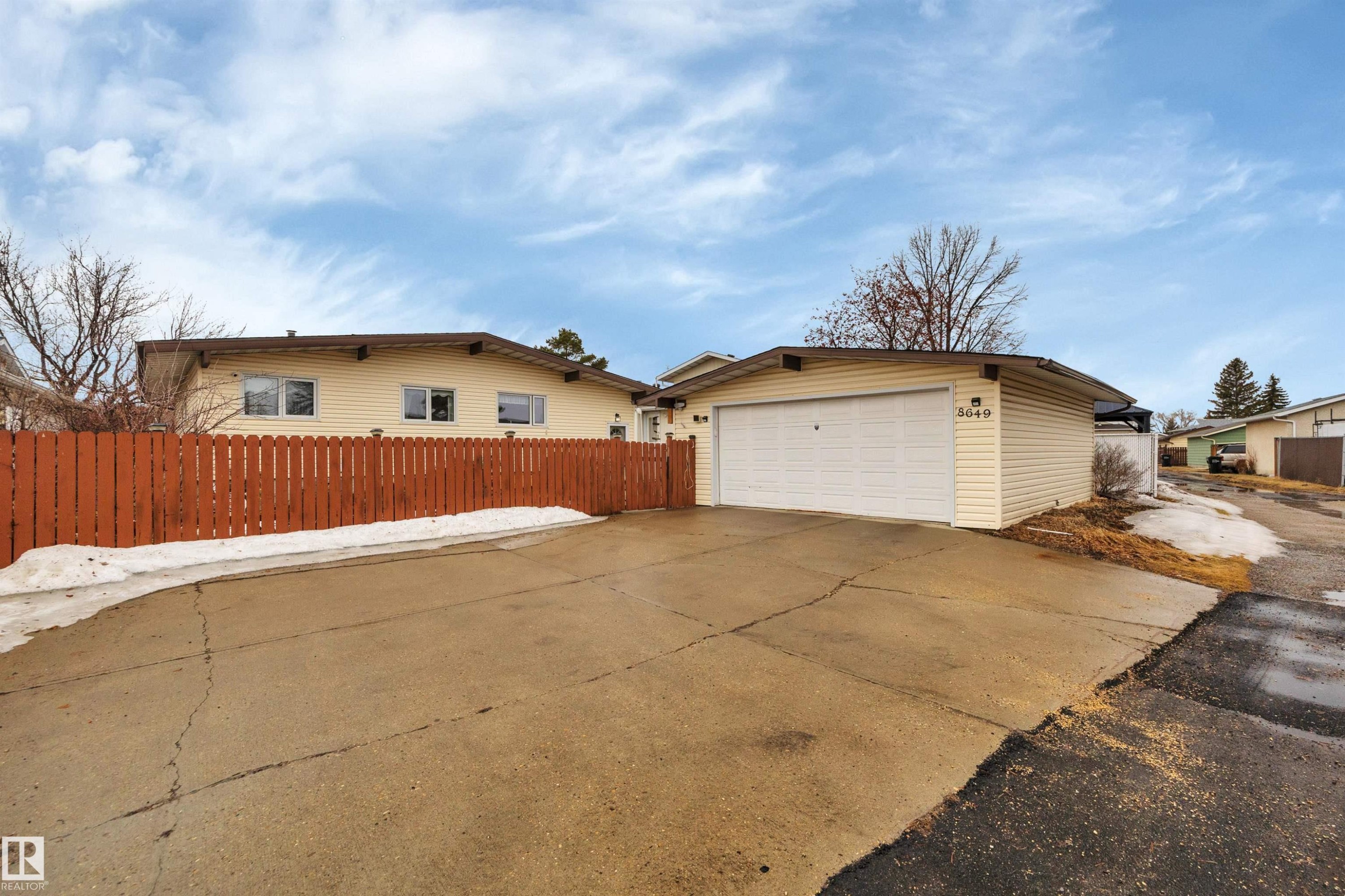 8649 27 Avenue, Edmonton, AB - Outdoor With Exterior