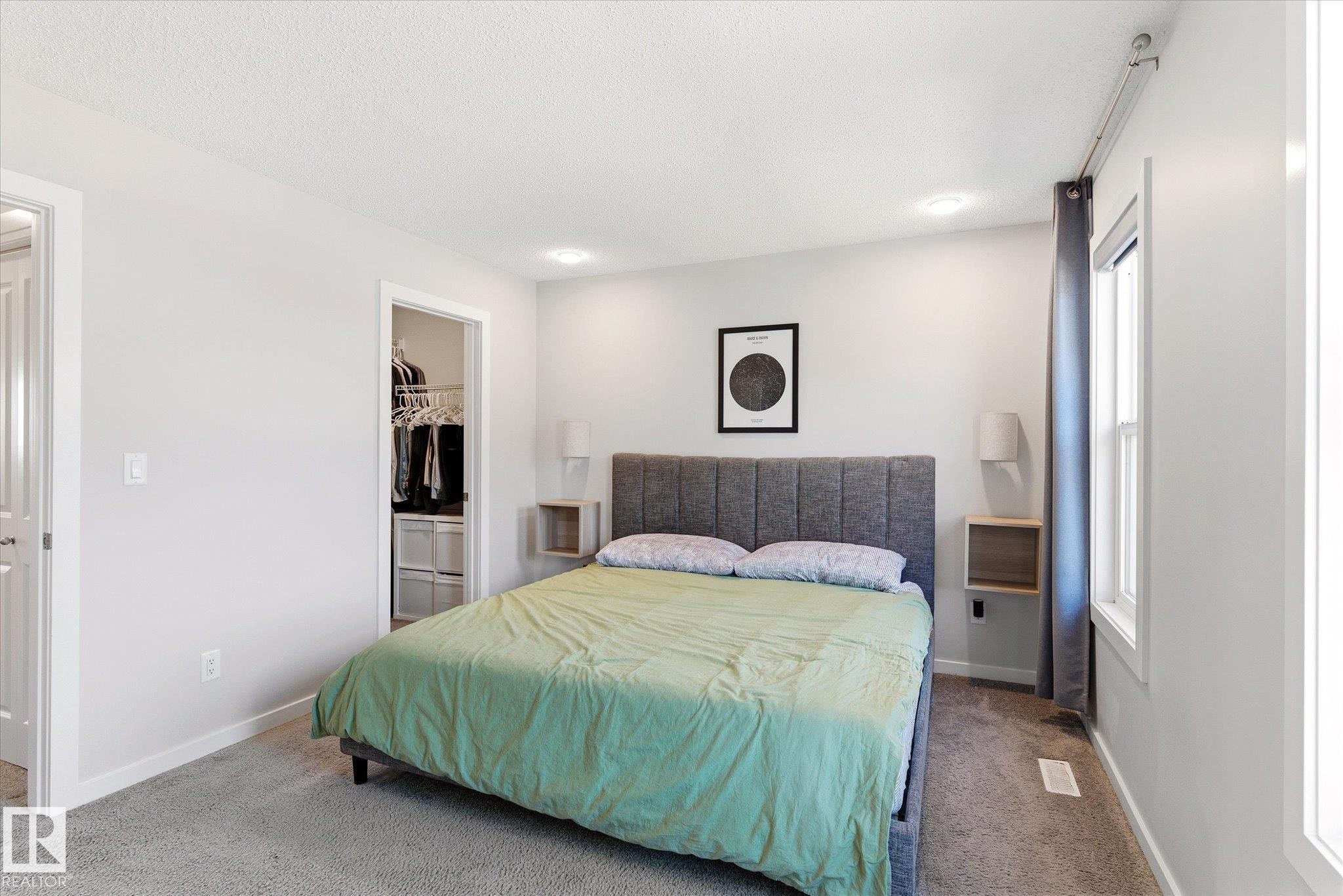 1208 Rosenthal Boulevard, Edmonton, AB - Indoor Photo Showing Bedroom