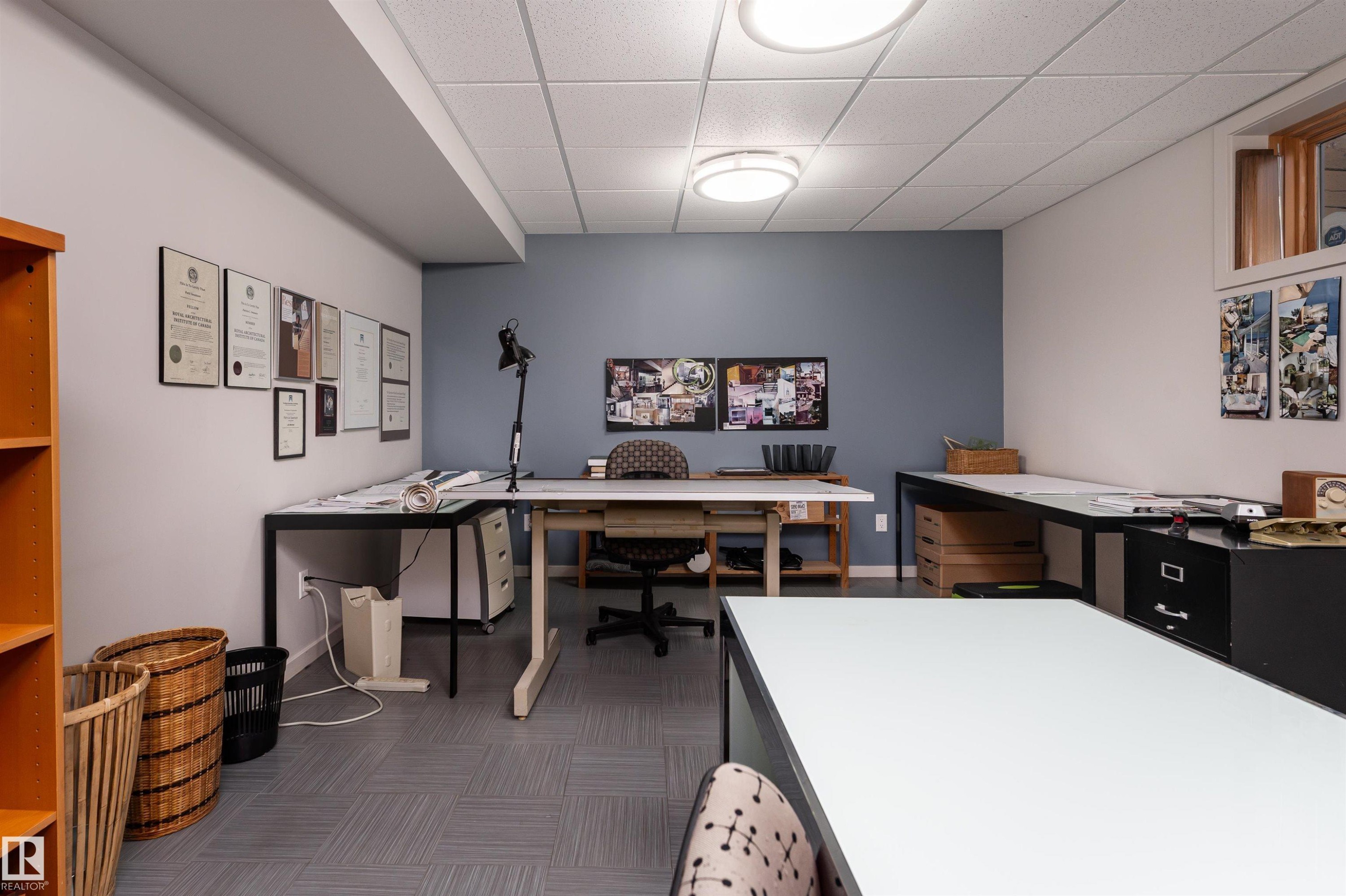 9715 141 Street Nw, Edmonton, AB - Indoor Photo Showing Office