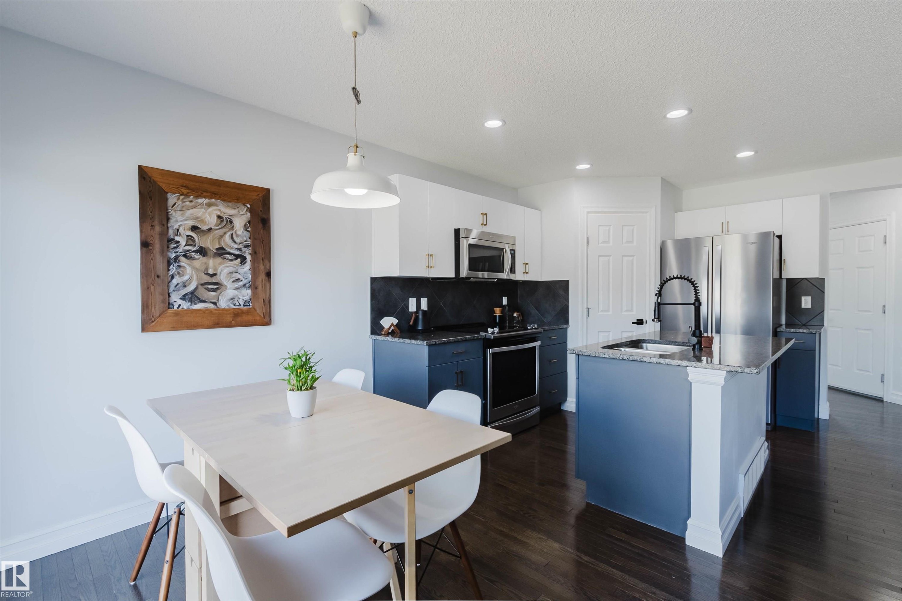 6825 Cardinal Link Link, Edmonton, AB - Indoor