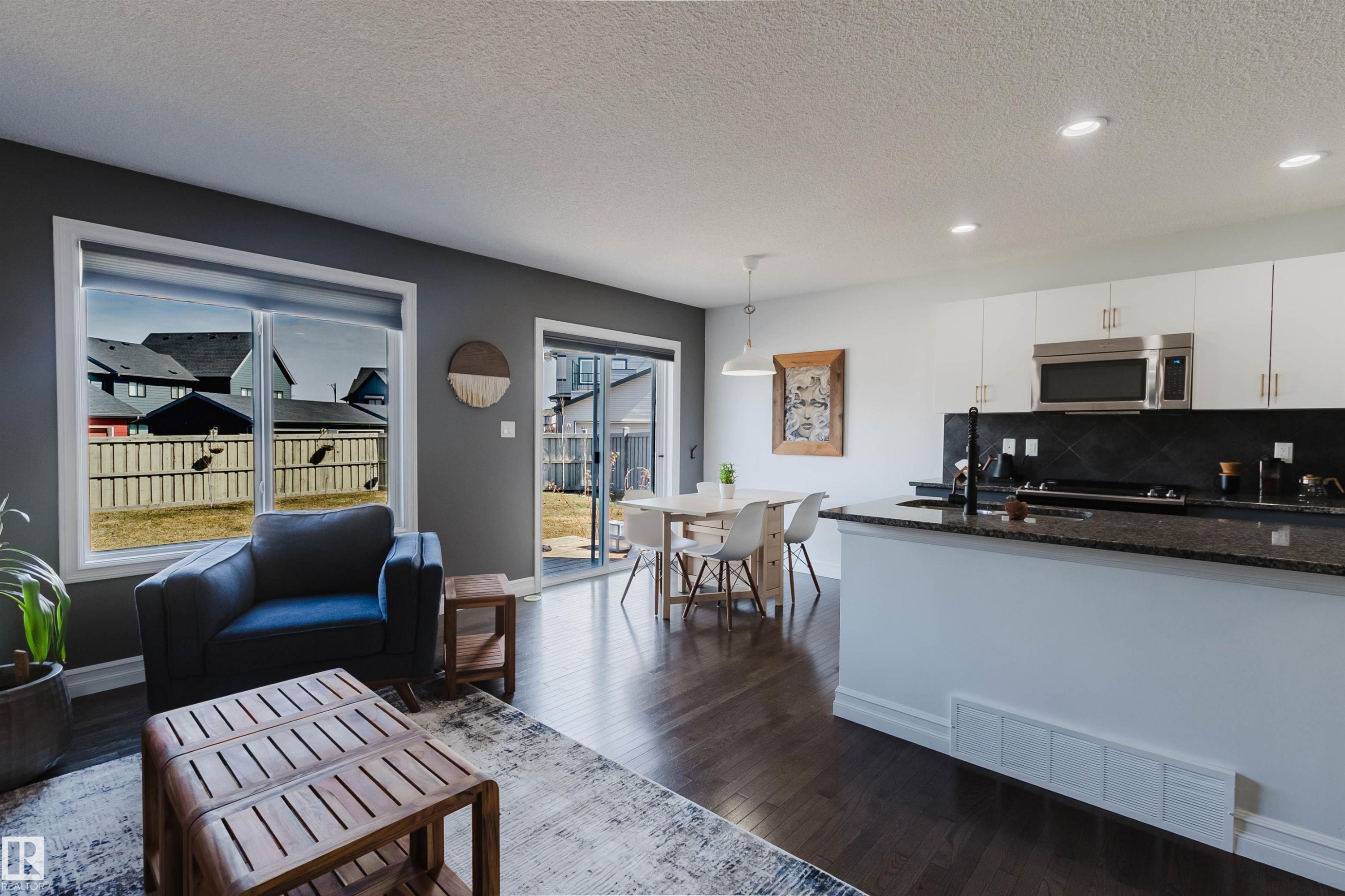6825 Cardinal Link Link, Edmonton, AB - Indoor