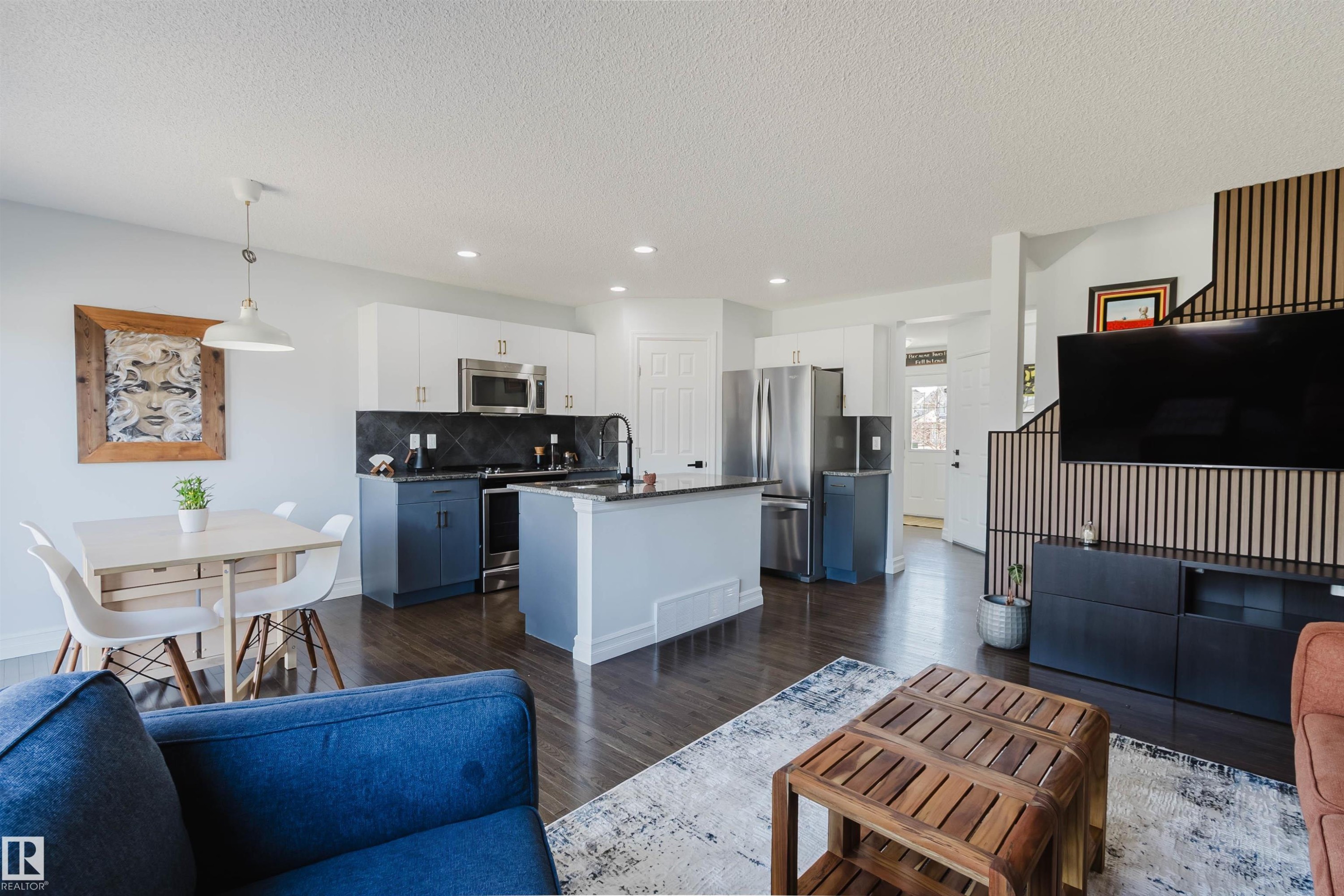 6825 Cardinal Link Link, Edmonton, AB - Indoor