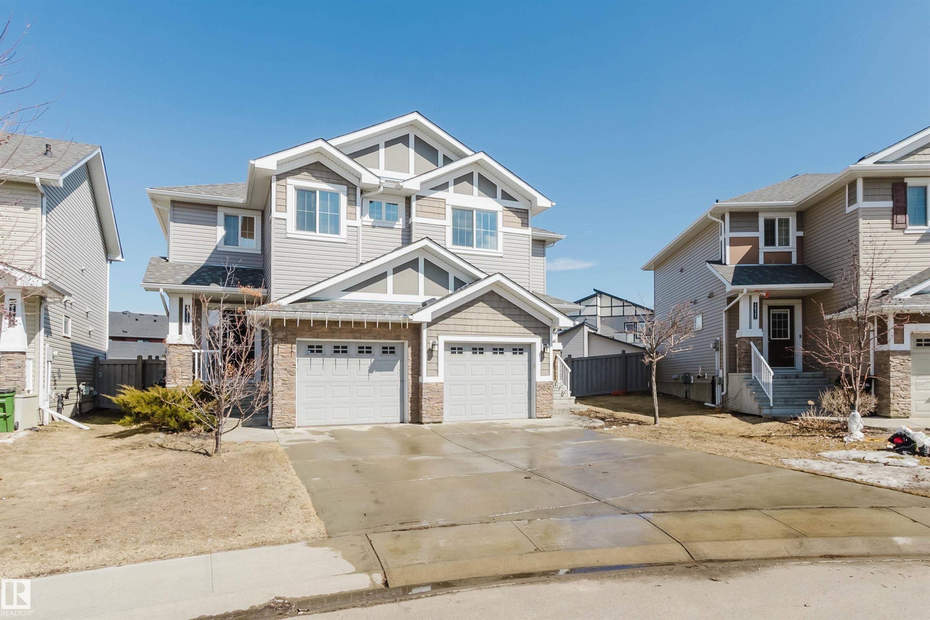 6825 Cardinal Link Link, Edmonton, AB - Outdoor With Facade