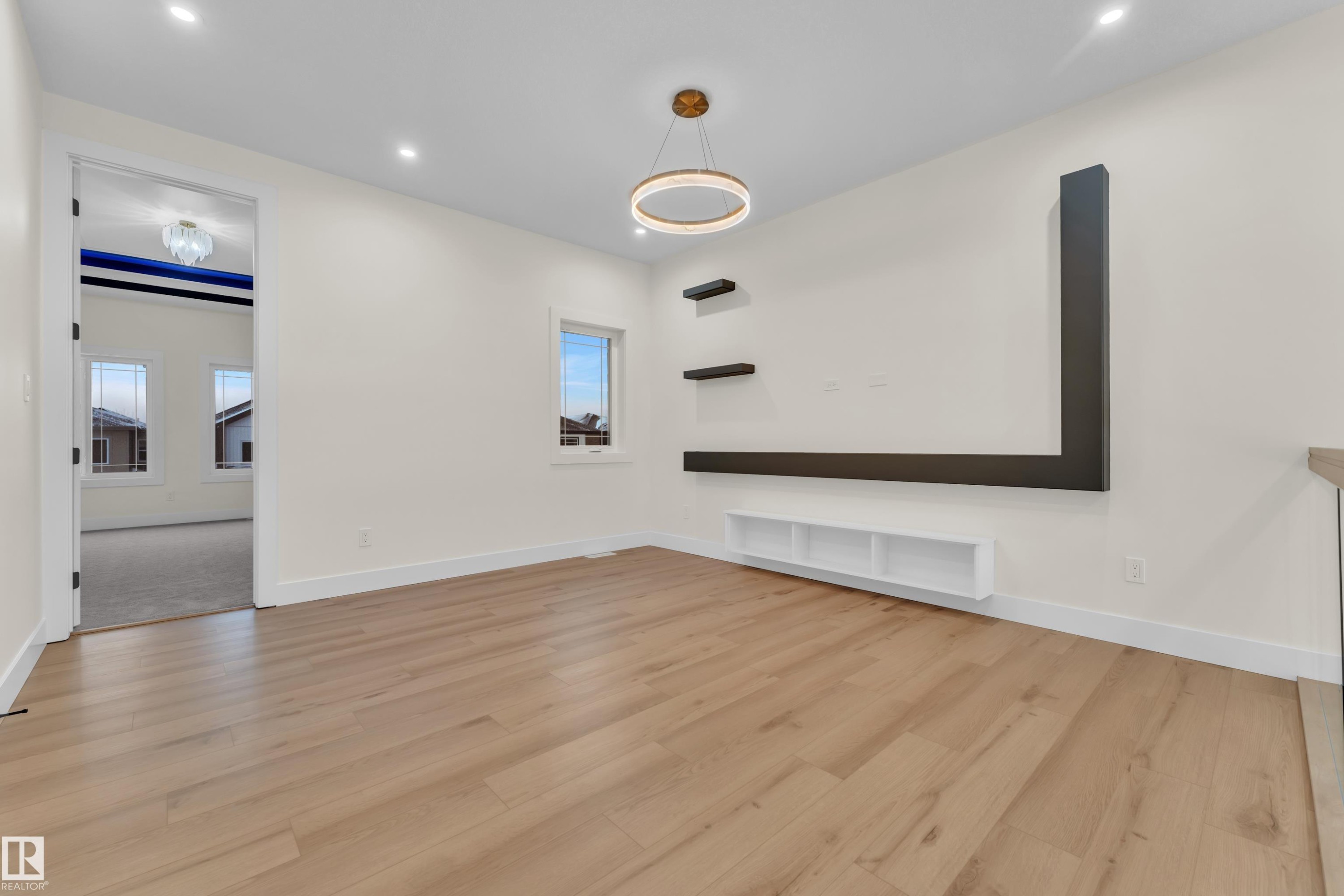 8450 Mayday Link, Edmonton, AB - Indoor Photo Showing Other Room