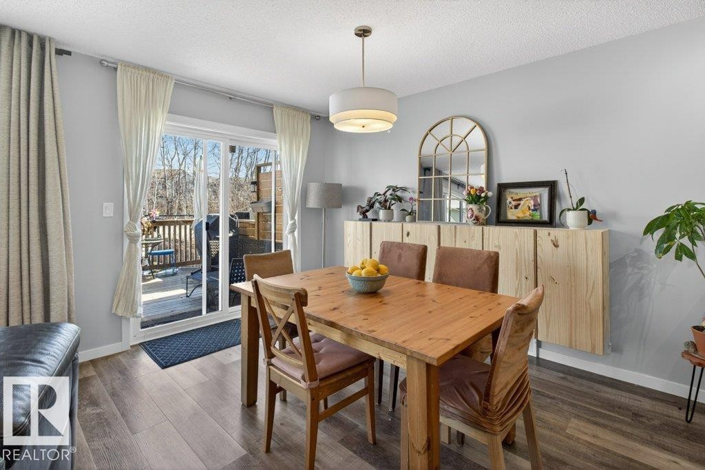 29 Harness Link, Ardrossan, AB - Indoor Photo Showing Dining Room