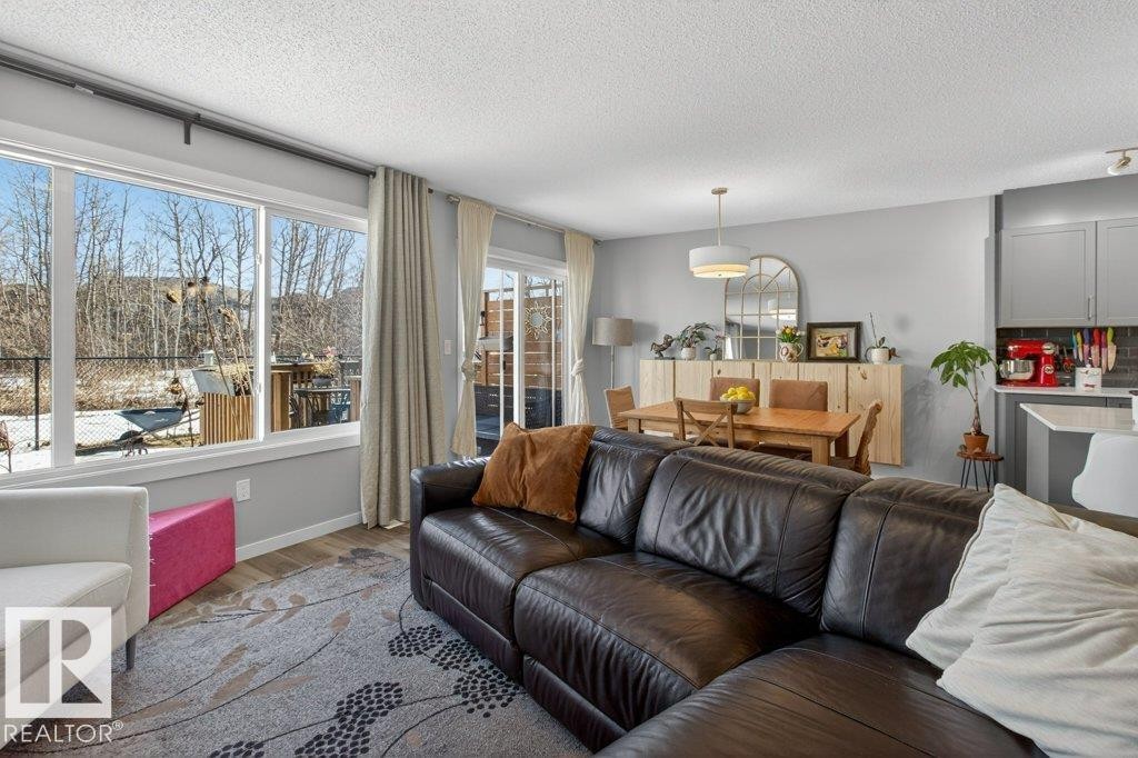 29 Harness Link, Ardrossan, AB - Indoor Photo Showing Living Room