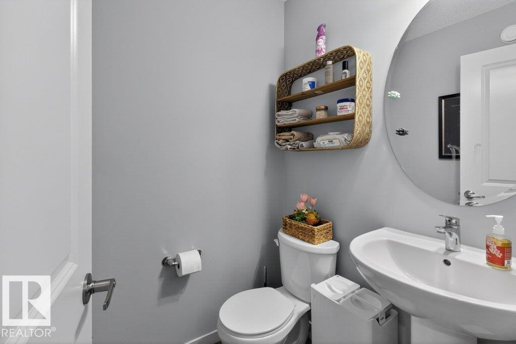 29 Harness Link, Ardrossan, AB - Indoor Photo Showing Bathroom