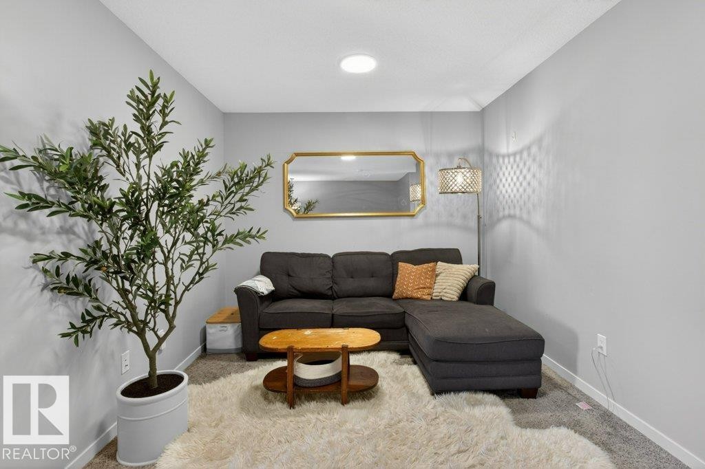 29 Harness Link, Ardrossan, AB - Indoor Photo Showing Living Room