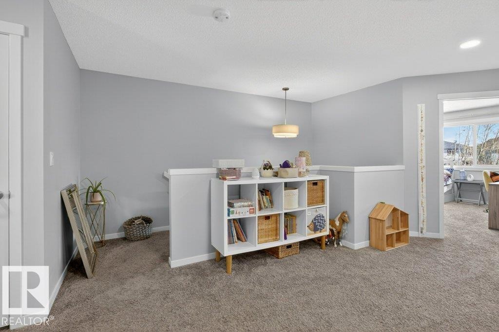 29 Harness Link, Ardrossan, AB - Indoor