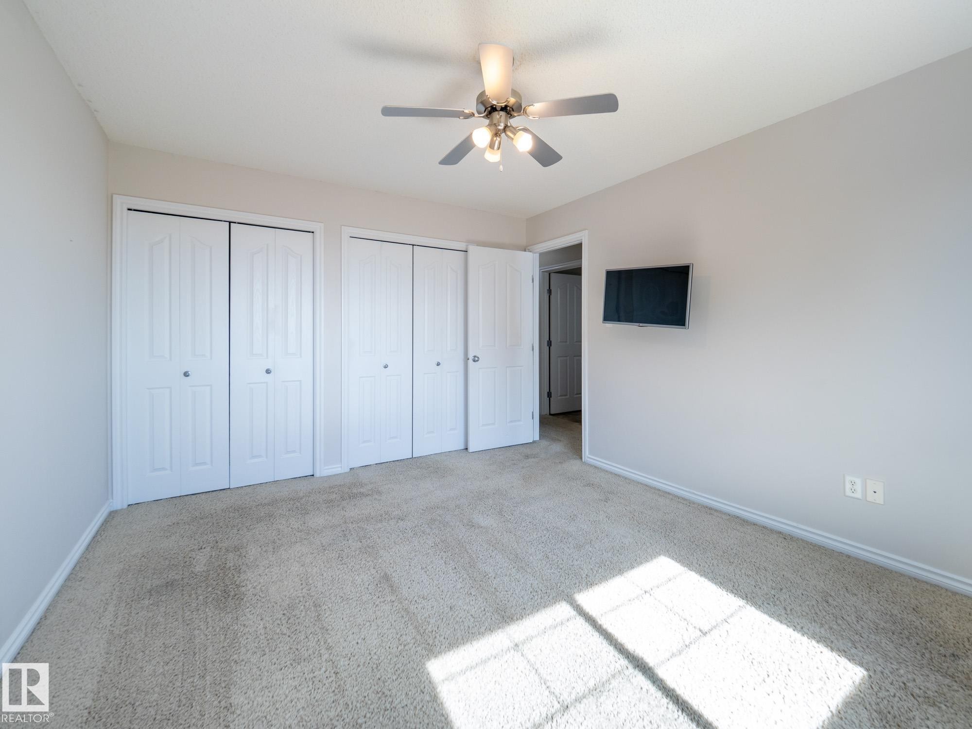 3617 Whitelaw Bay, Edmonton, AB - Indoor