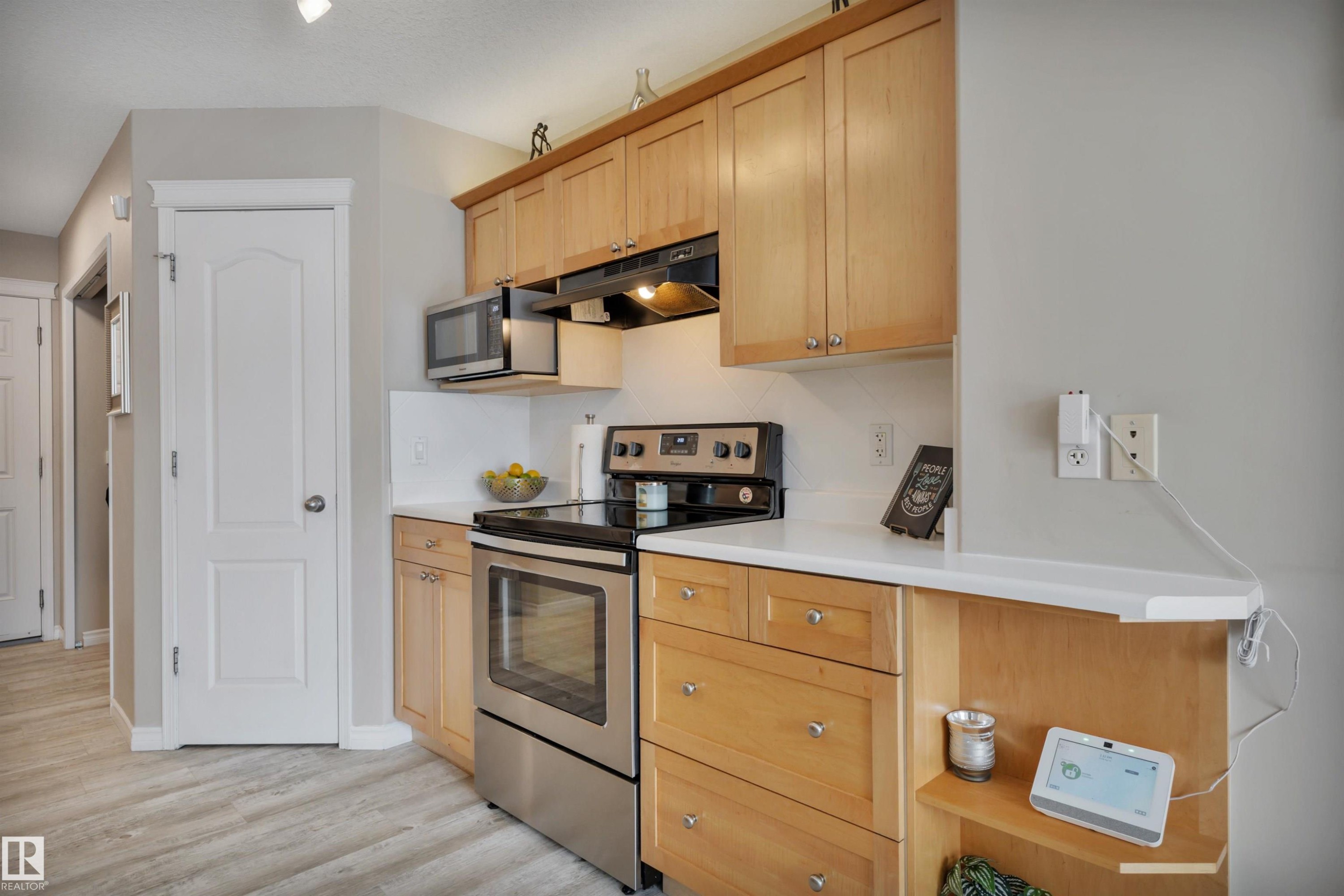 190 Keyport Circle, Leduc, AB - Indoor Photo Showing Kitchen