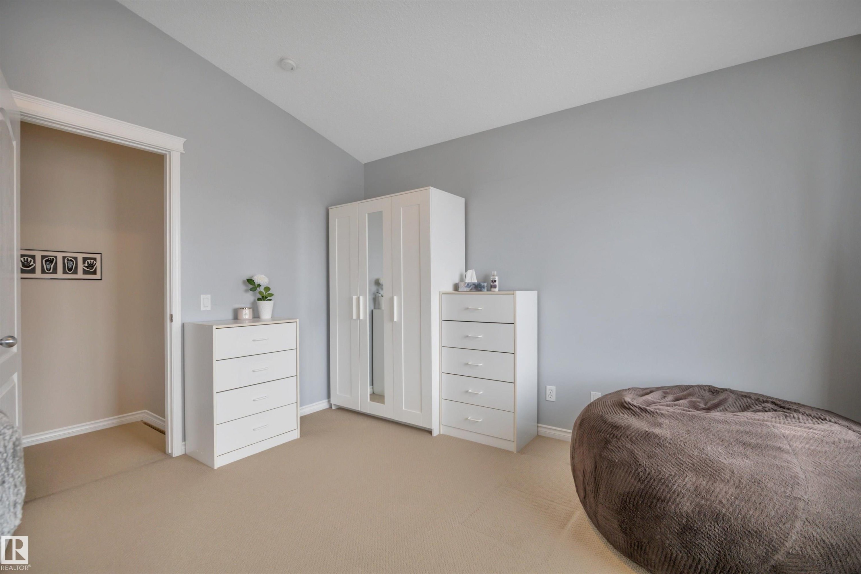 190 Keyport Circle, Leduc, AB - Indoor Photo Showing Bedroom
