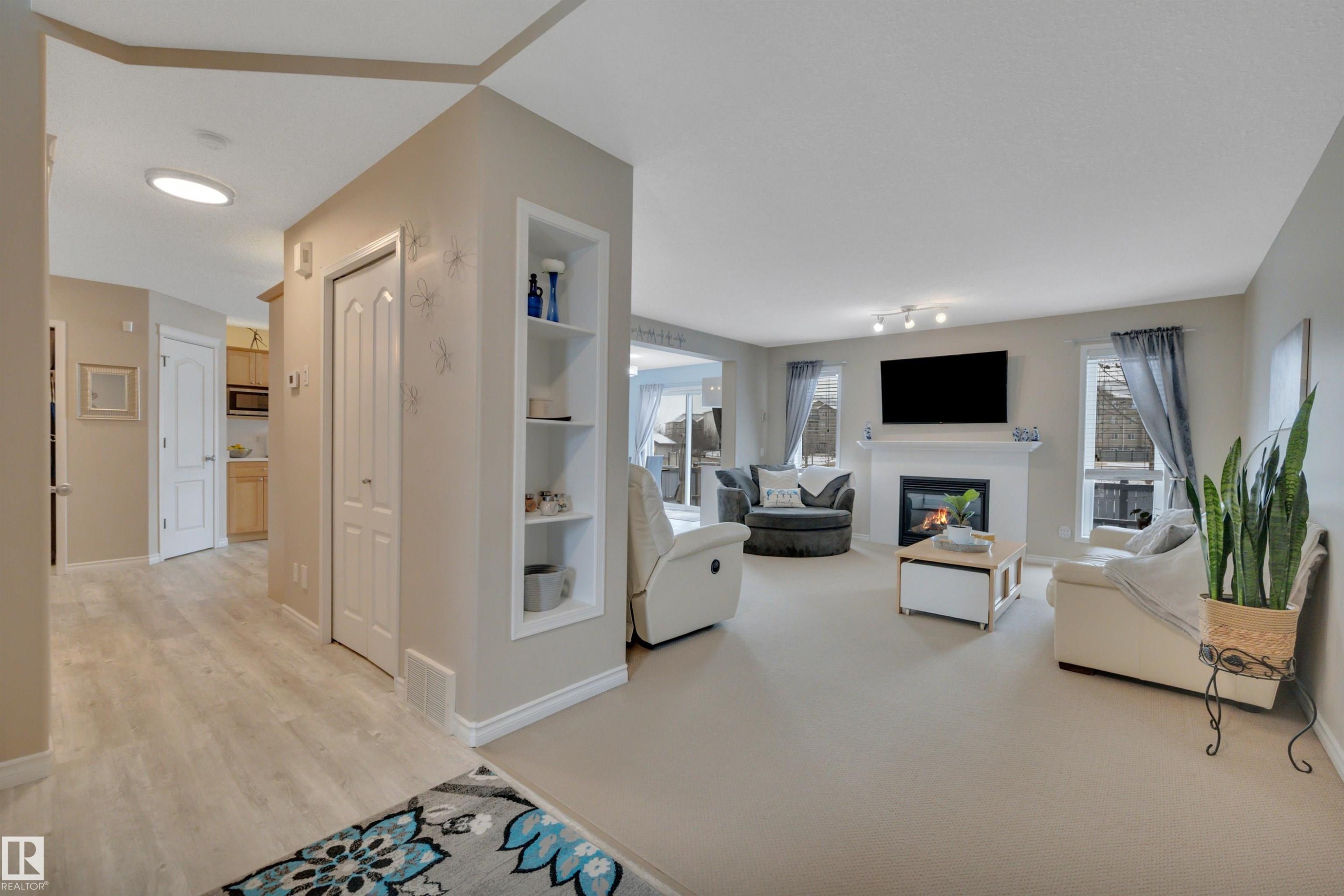 190 Keyport Circle, Leduc, AB - Indoor With Fireplace