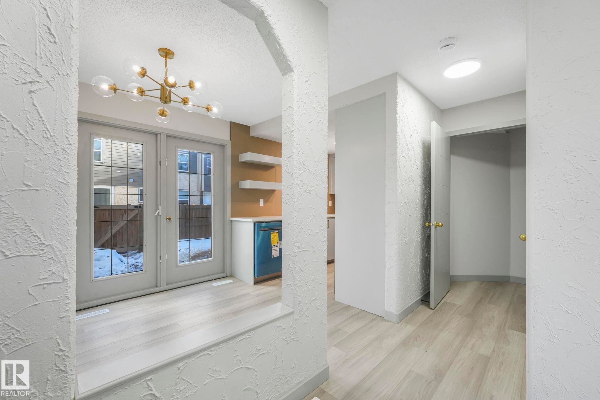 81 Willowdale Place, Edmonton, AB - Indoor Photo Showing Other Room