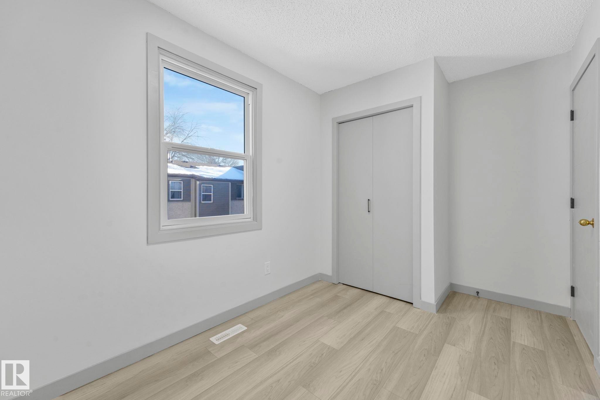 81 Willowdale Place, Edmonton, AB - Indoor Photo Showing Other Room