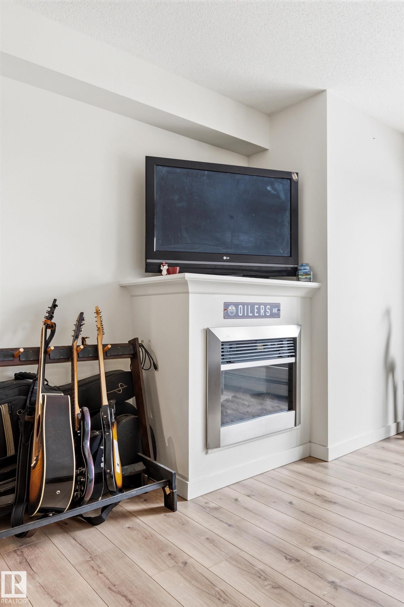 413 17003 67 Avenue, Edmonton, AB - Indoor With Fireplace