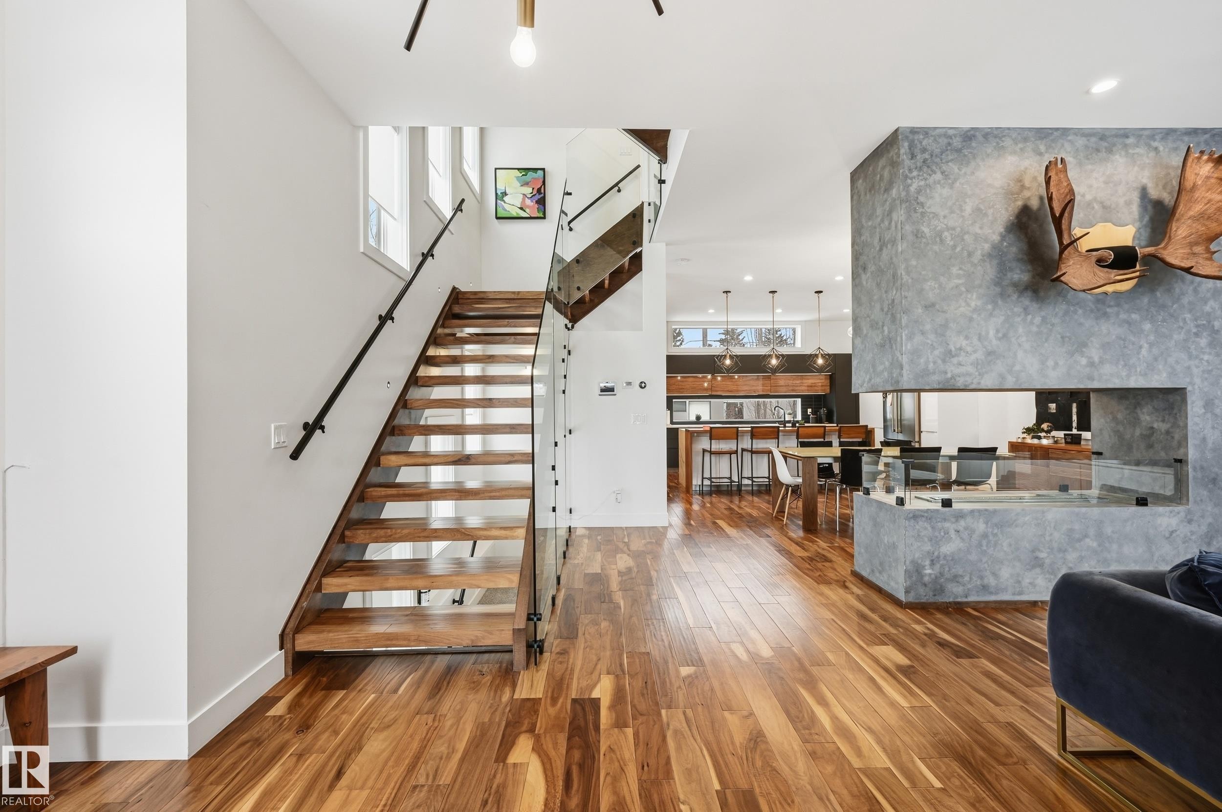 44B Valleyview Crescent, Edmonton, AB - Indoor Photo Showing Other Room