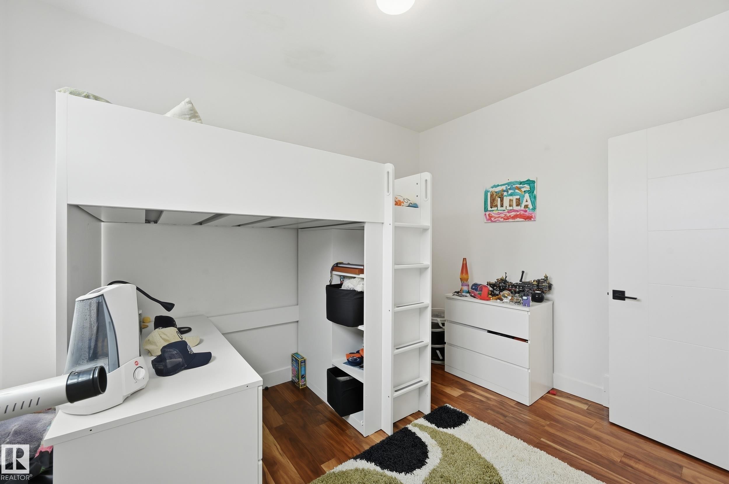 44B Valleyview Crescent, Edmonton, AB - Indoor Photo Showing Other Room