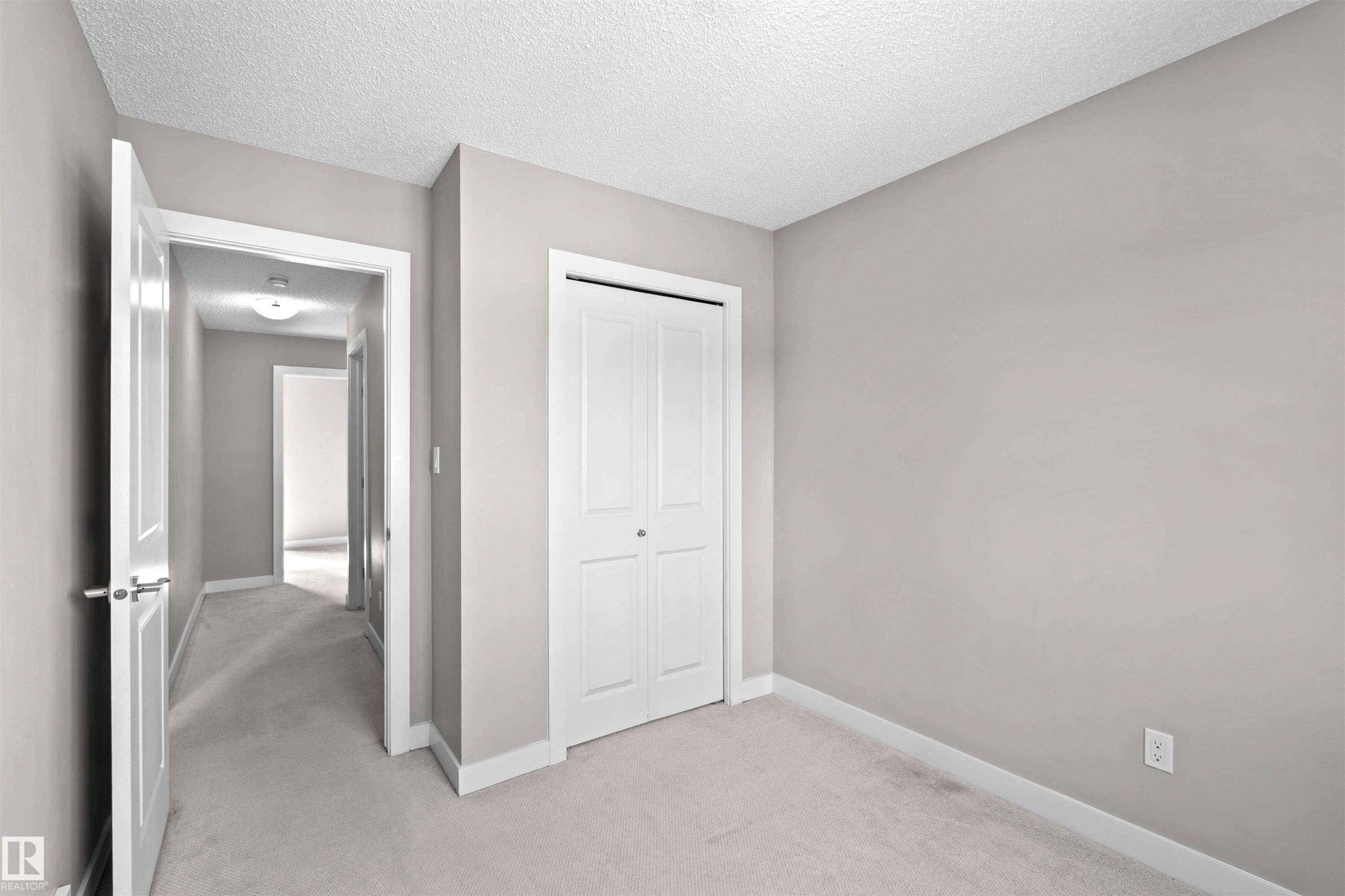 2004 Trumpeter Way, Edmonton, AB - Indoor Photo Showing Other Room