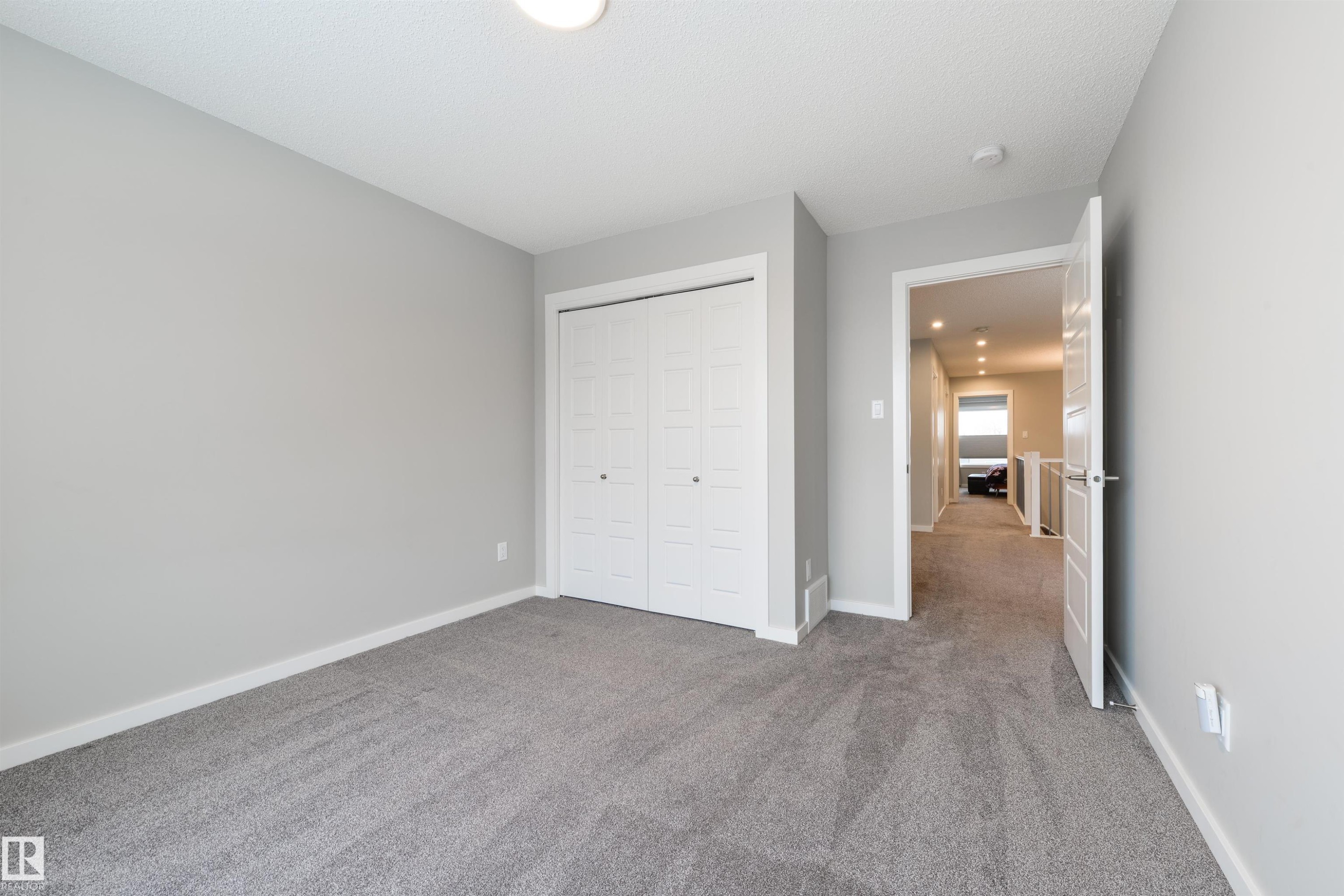 5361 Lark Landing, Edmonton, AB - Indoor Photo Showing Other Room