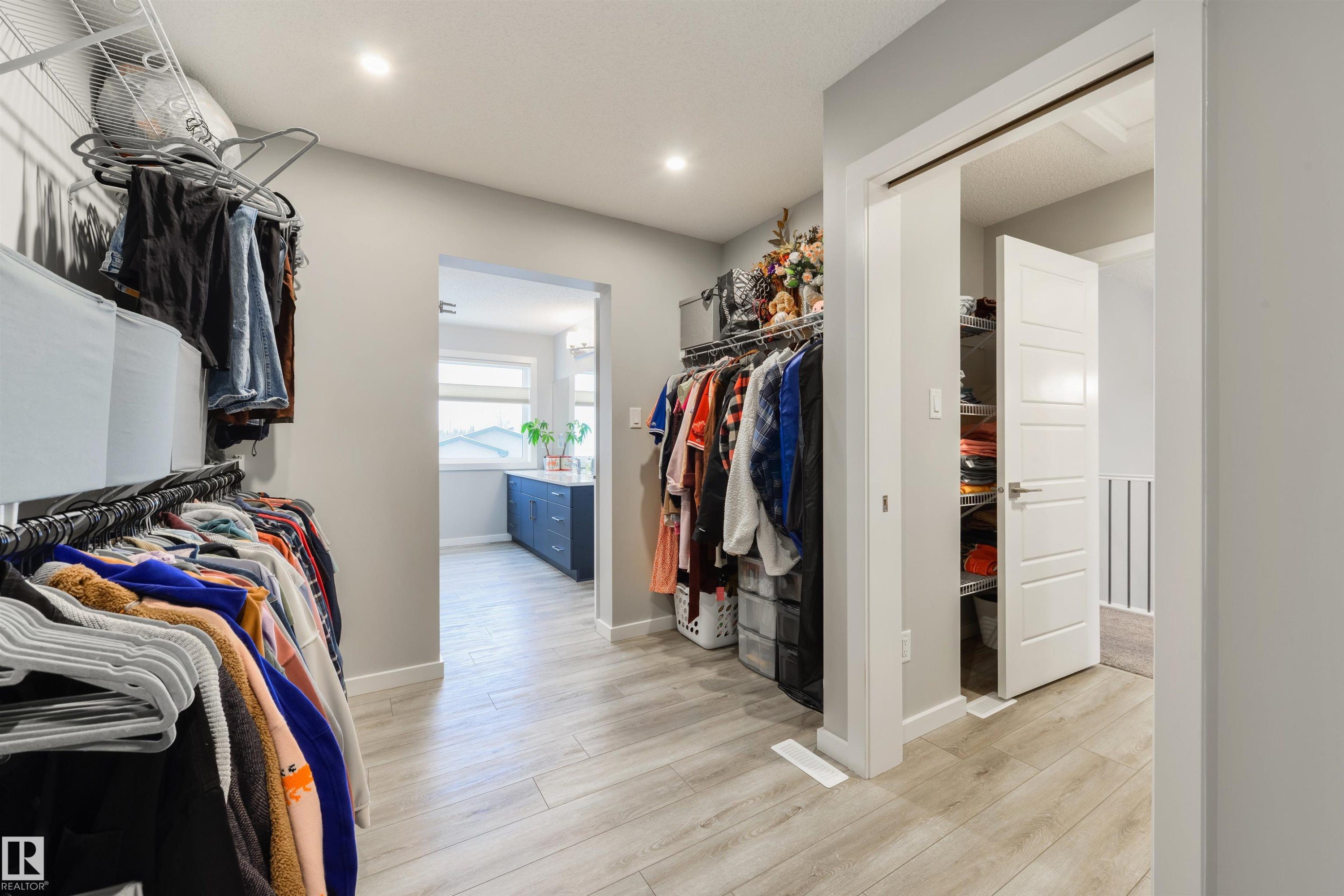 5361 Lark Landing, Edmonton, AB - Indoor With Storage