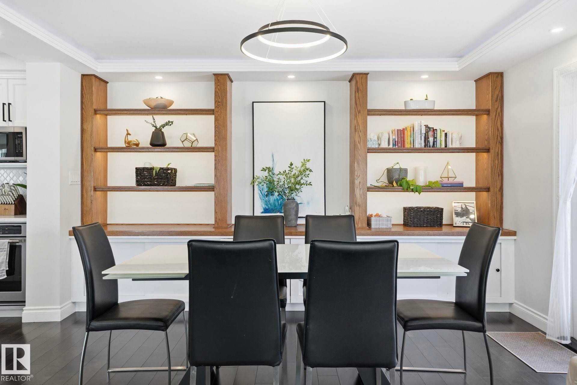 15702 86 Avenue, Edmonton, AB - Indoor Photo Showing Dining Room