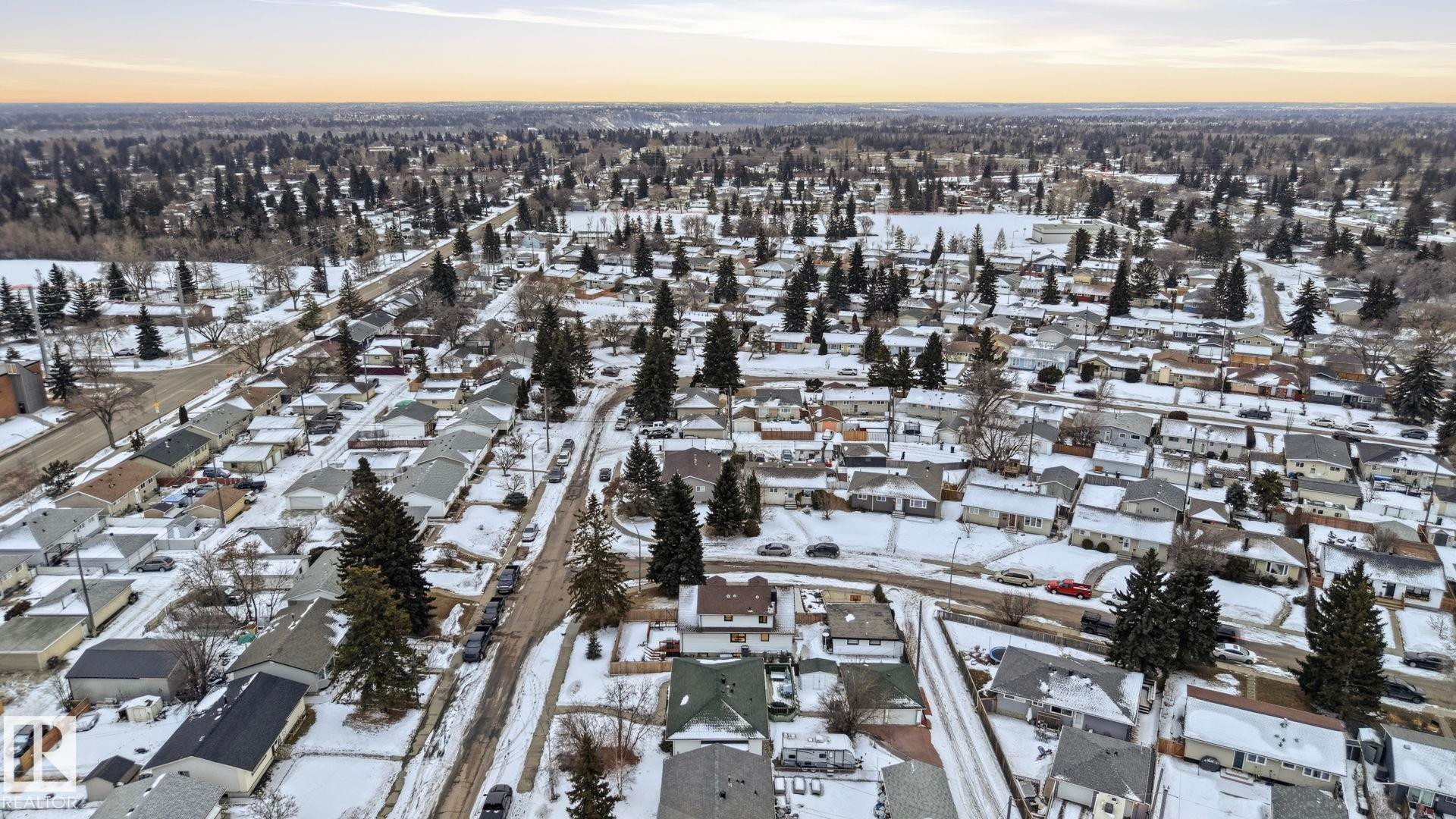 15702 86 Avenue, Edmonton, AB - Outdoor With View