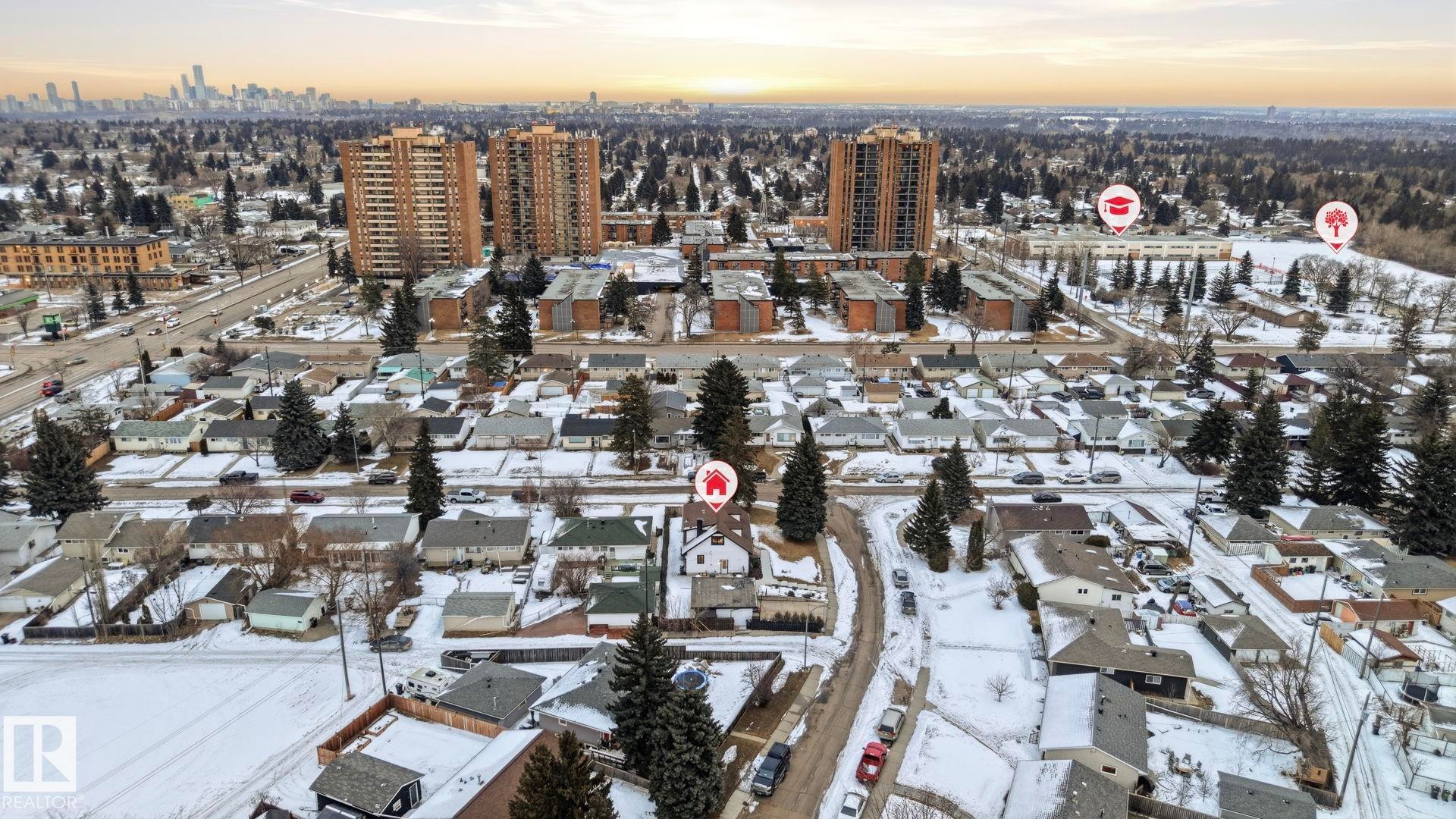15702 86 Avenue, Edmonton, AB - Outdoor With View