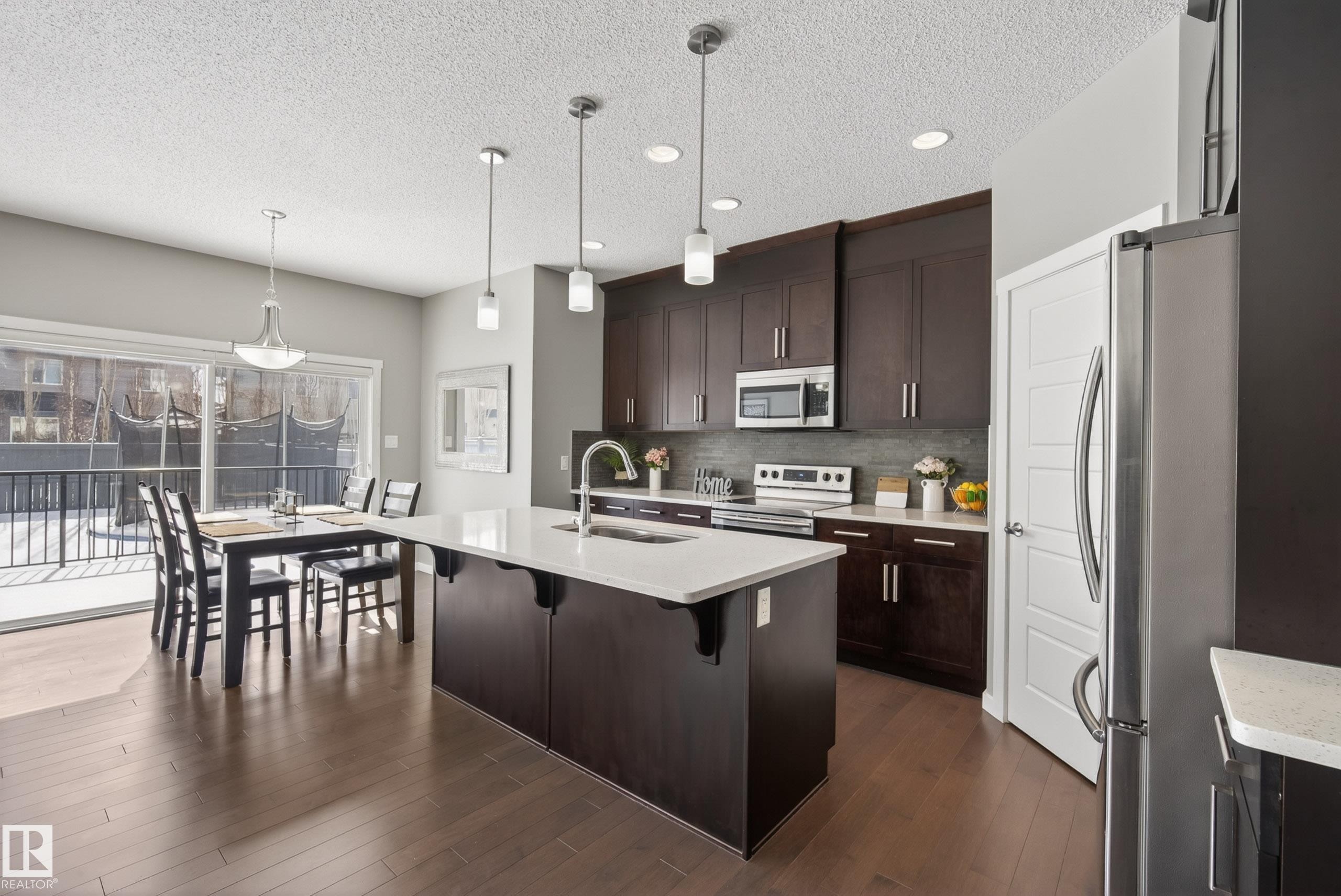 7907 Getty Place, Edmonton, AB