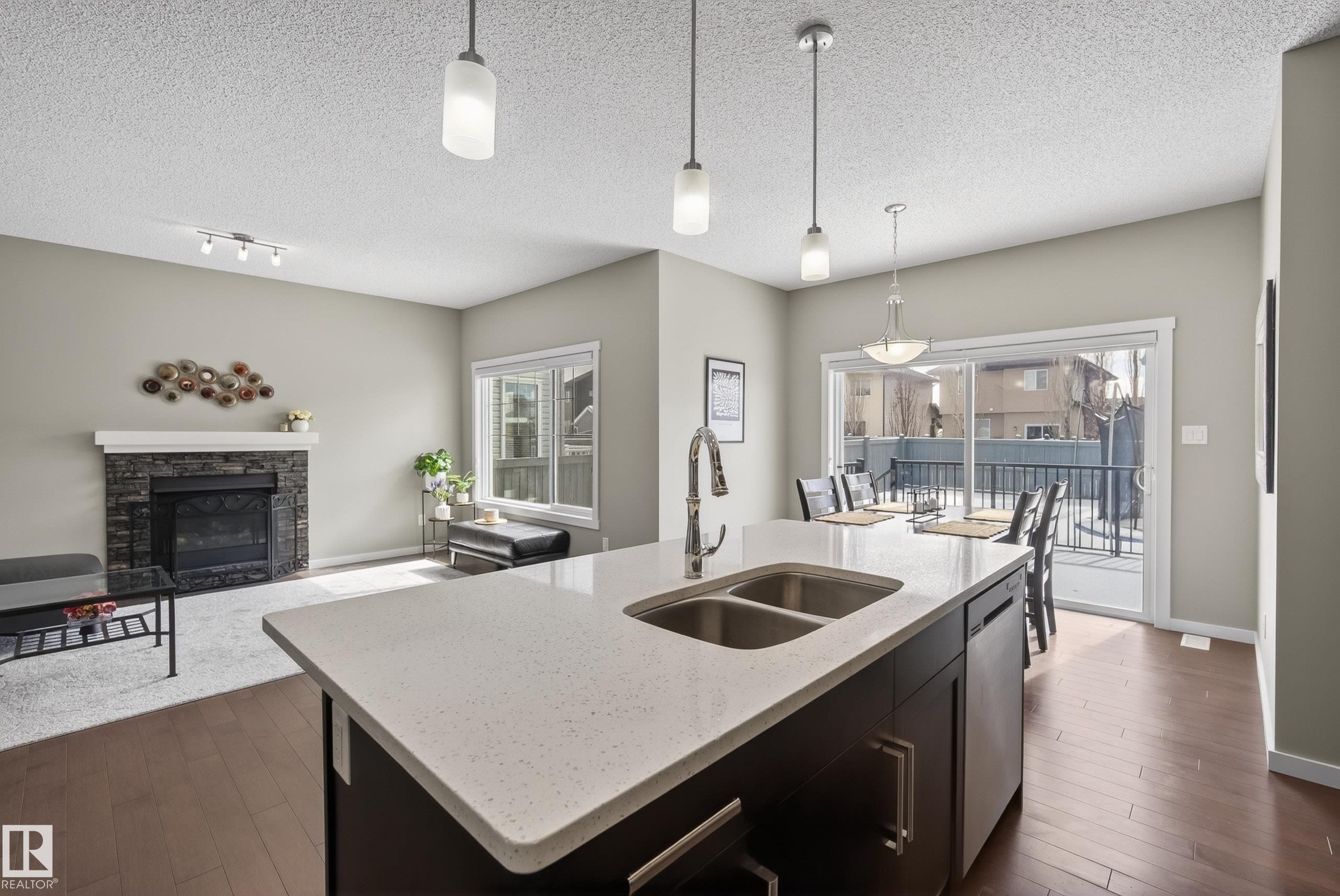 7907 Getty Place, Edmonton, AB