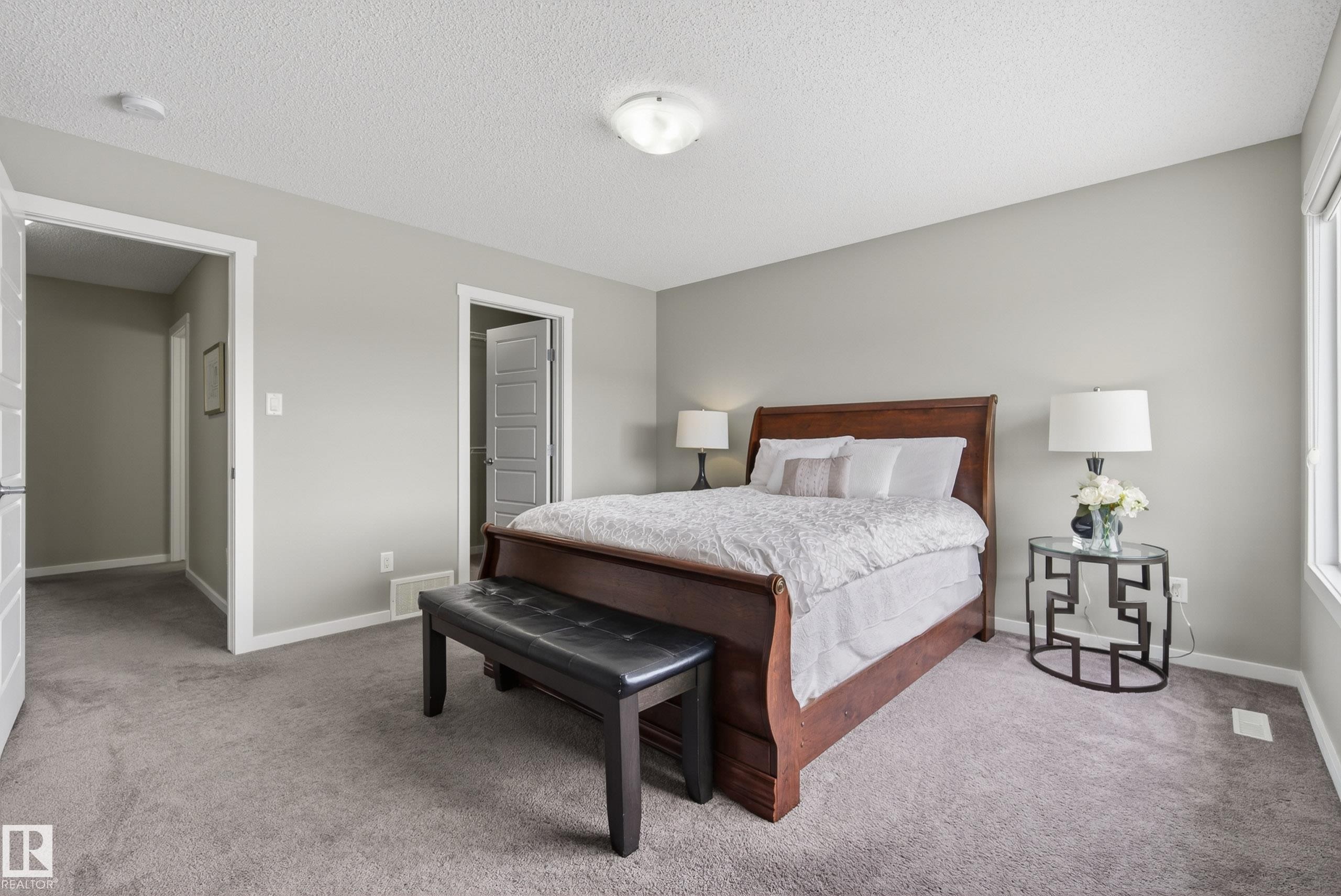 7907 Getty Place, Edmonton, AB