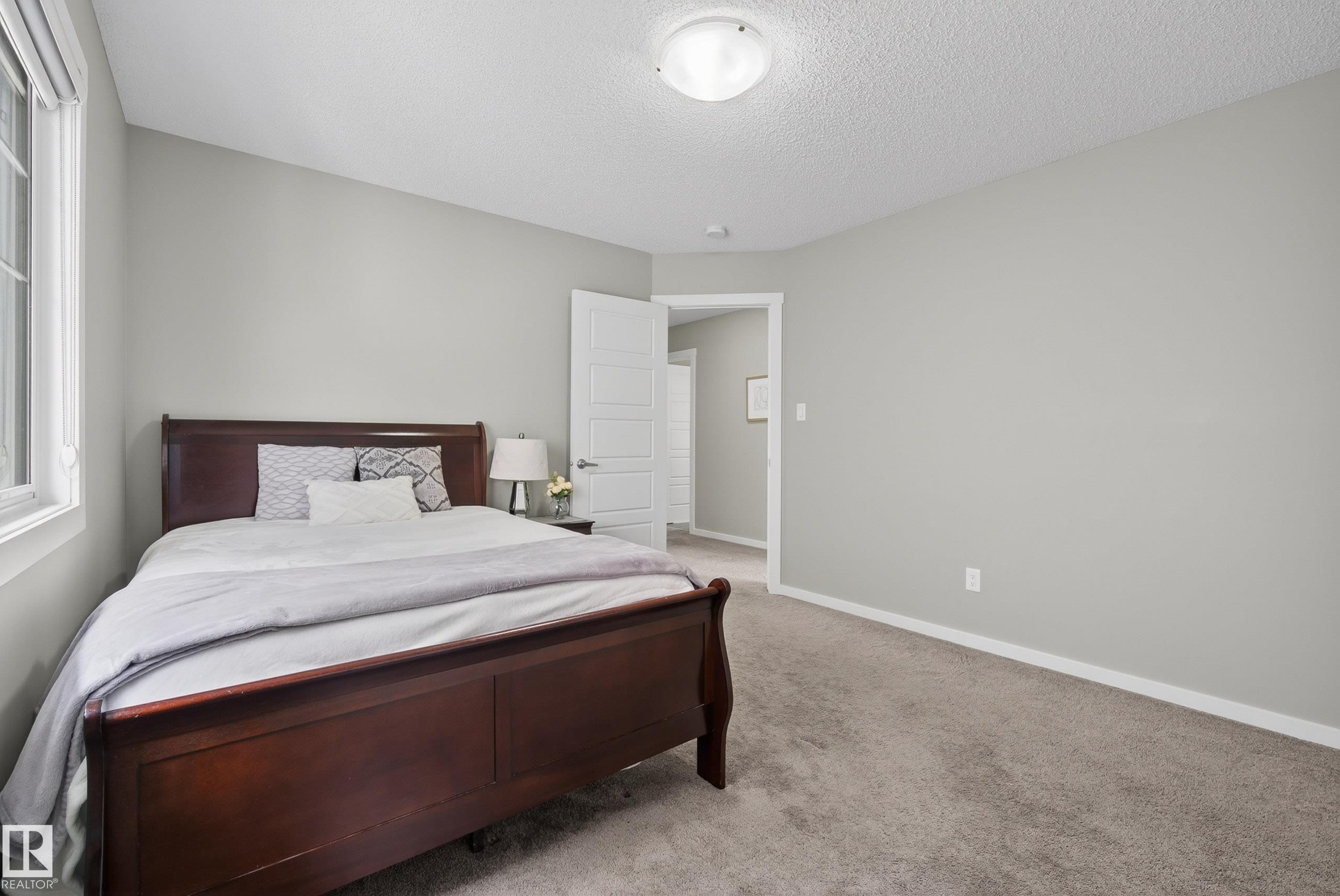 7907 Getty Place, Edmonton, AB