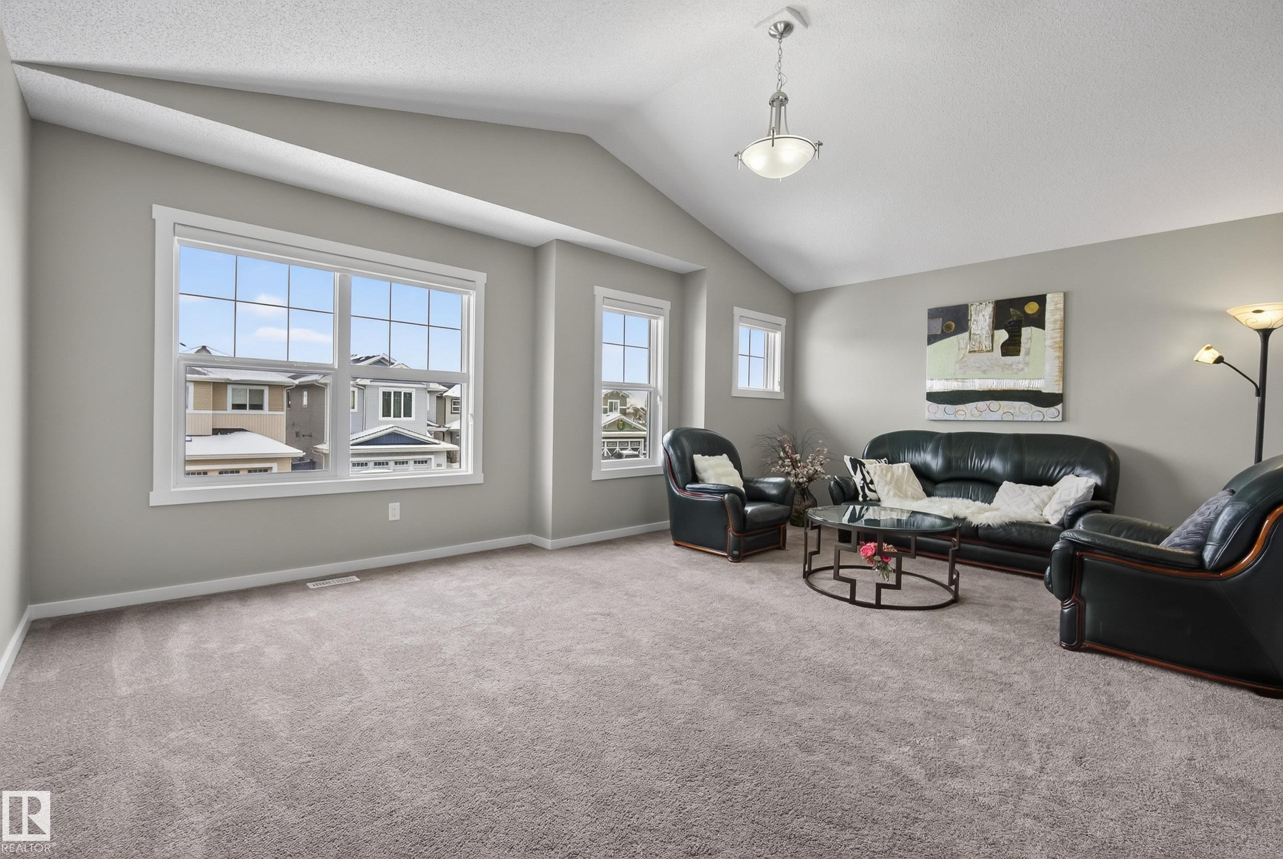 7907 Getty Place, Edmonton, AB