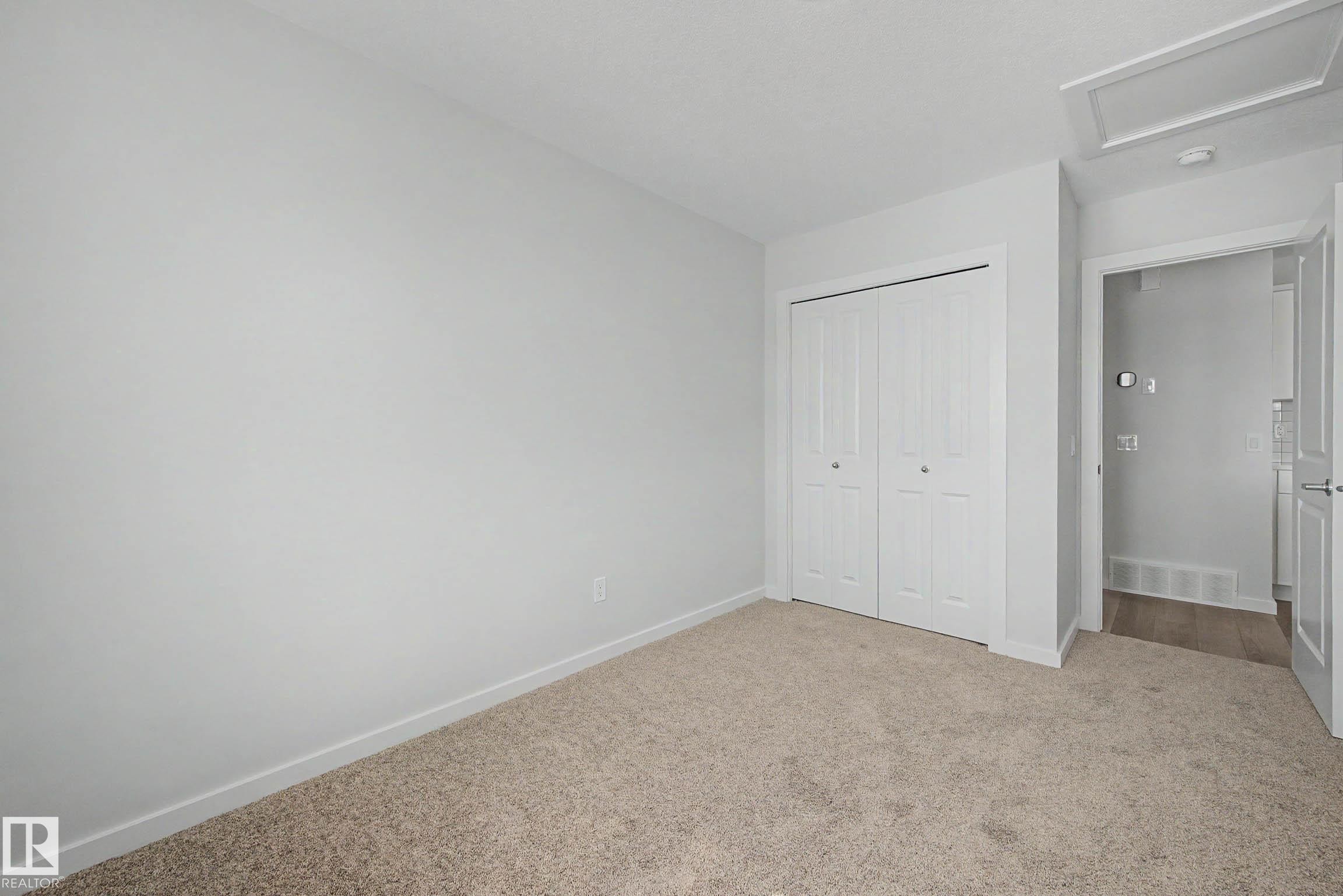 21203 25 Avenue, Edmonton, AB - Indoor