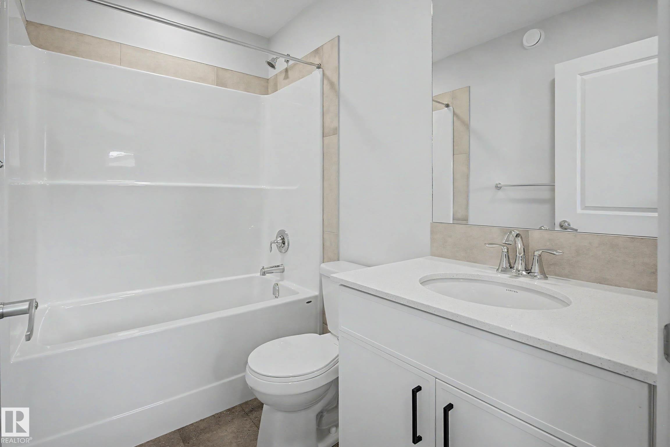 21203 25 Avenue, Edmonton, AB - Indoor Photo Showing Bathroom