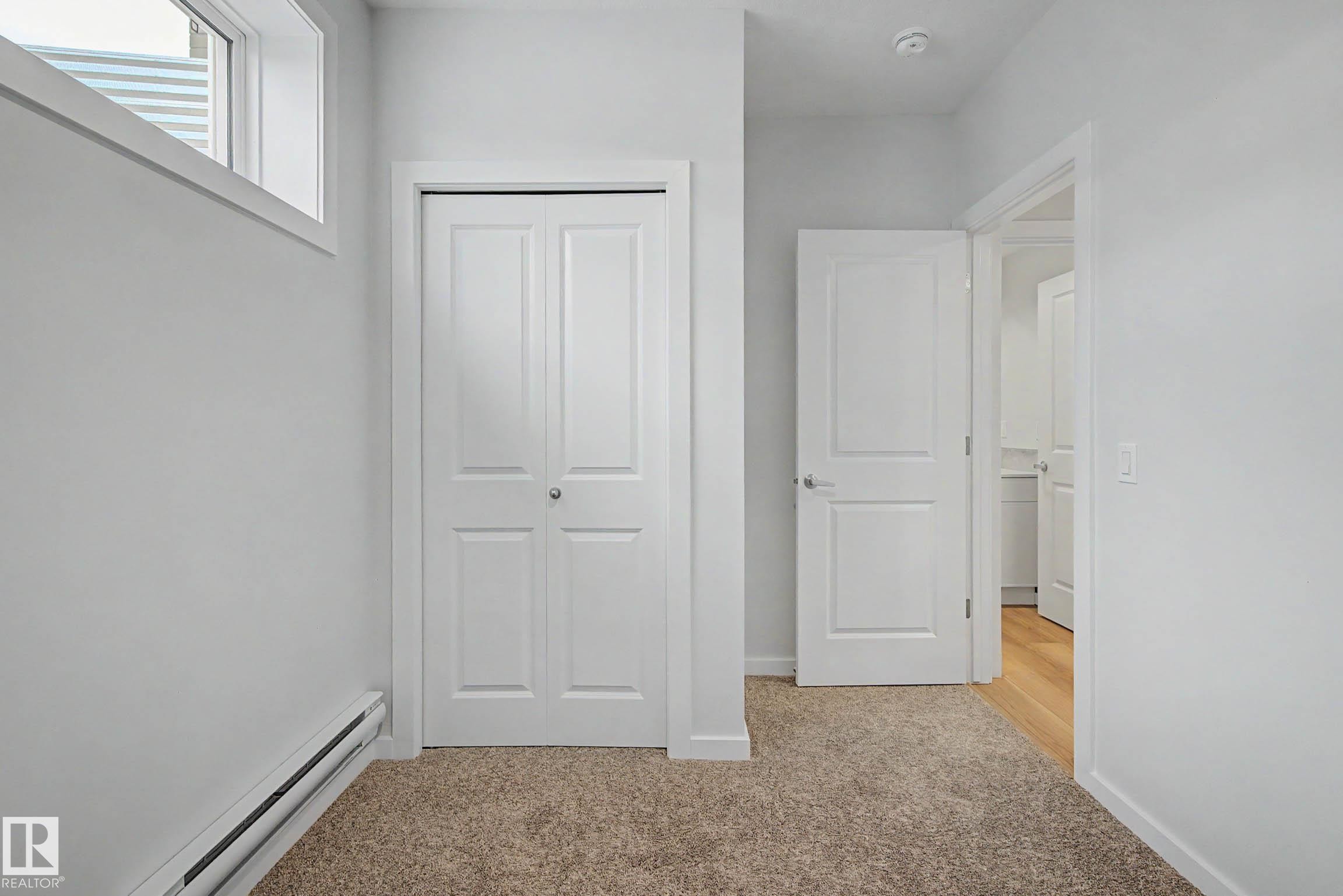 21203 25 Avenue, Edmonton, AB - Indoor Photo Showing Other Room
