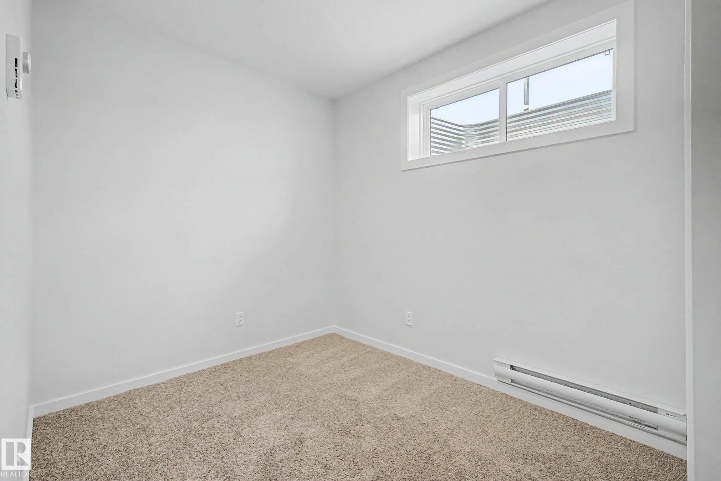 21203 25 Avenue, Edmonton, AB - Indoor Photo Showing Other Room