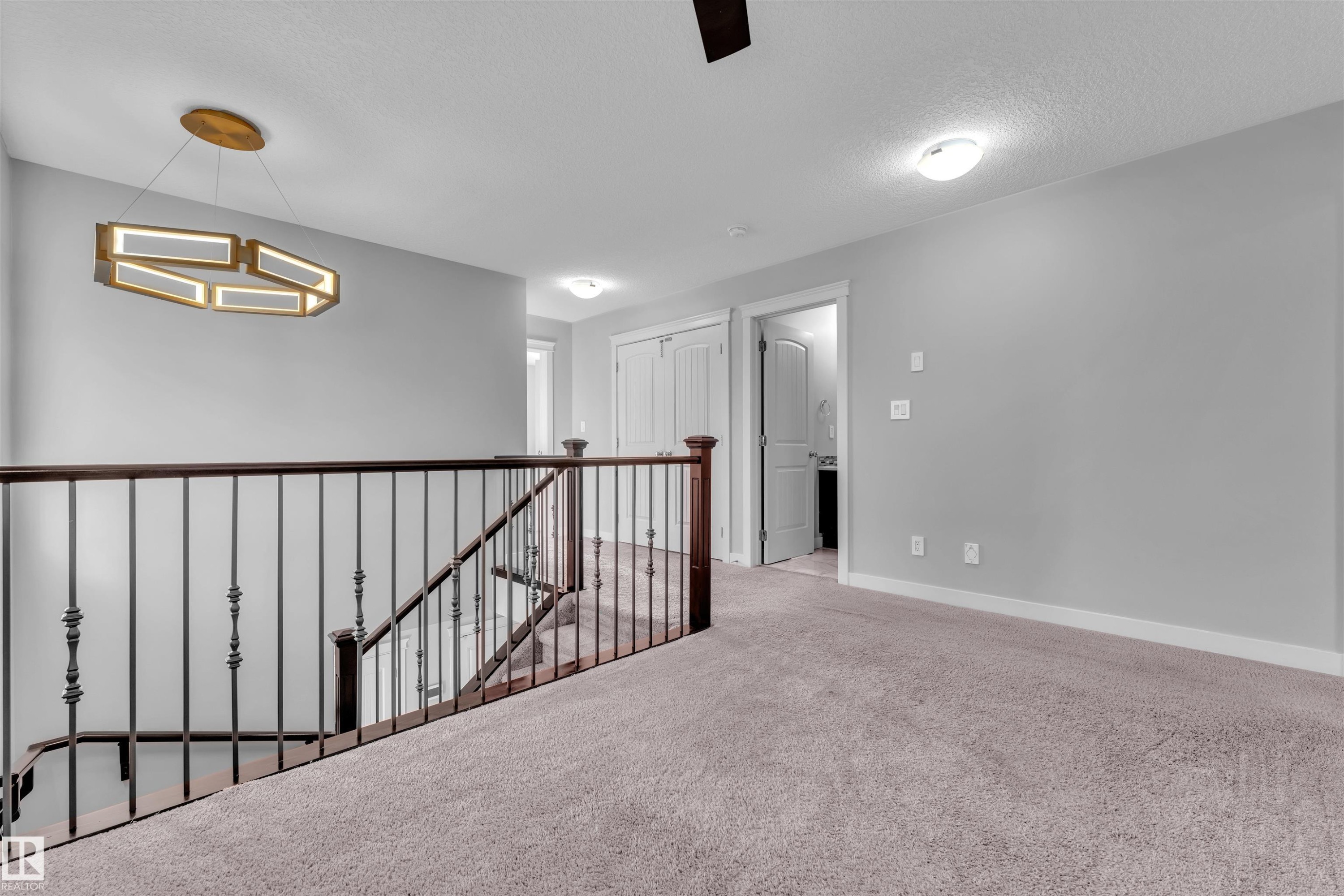 6664 Cardinal Road, Edmonton, AB - Indoor Photo Showing Other Room