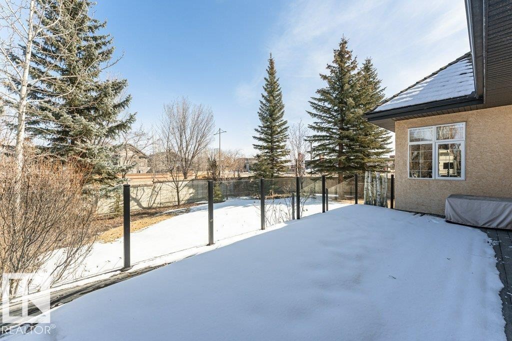304 Caldwell Close, Edmonton, AB - Outdoor