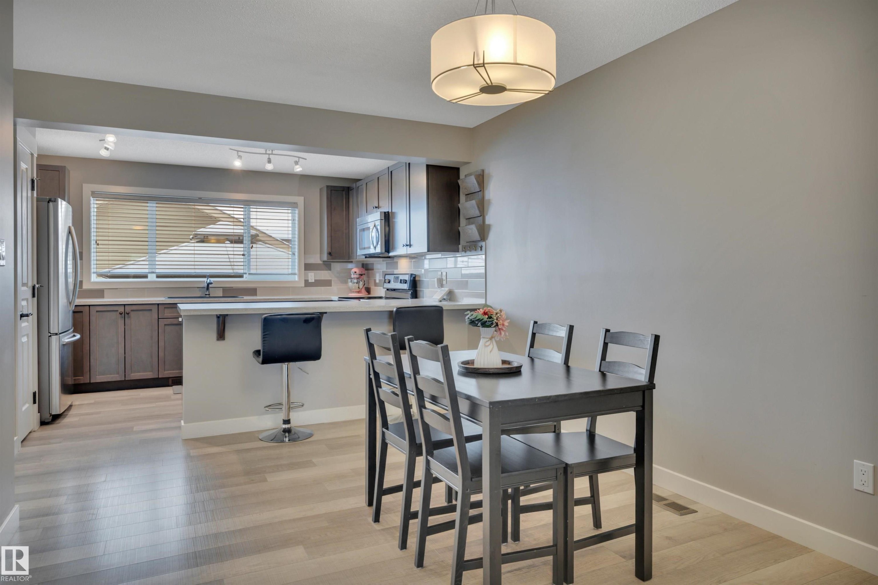 17626 61A Street, Edmonton, AB - Indoor Photo Showing Dining Room