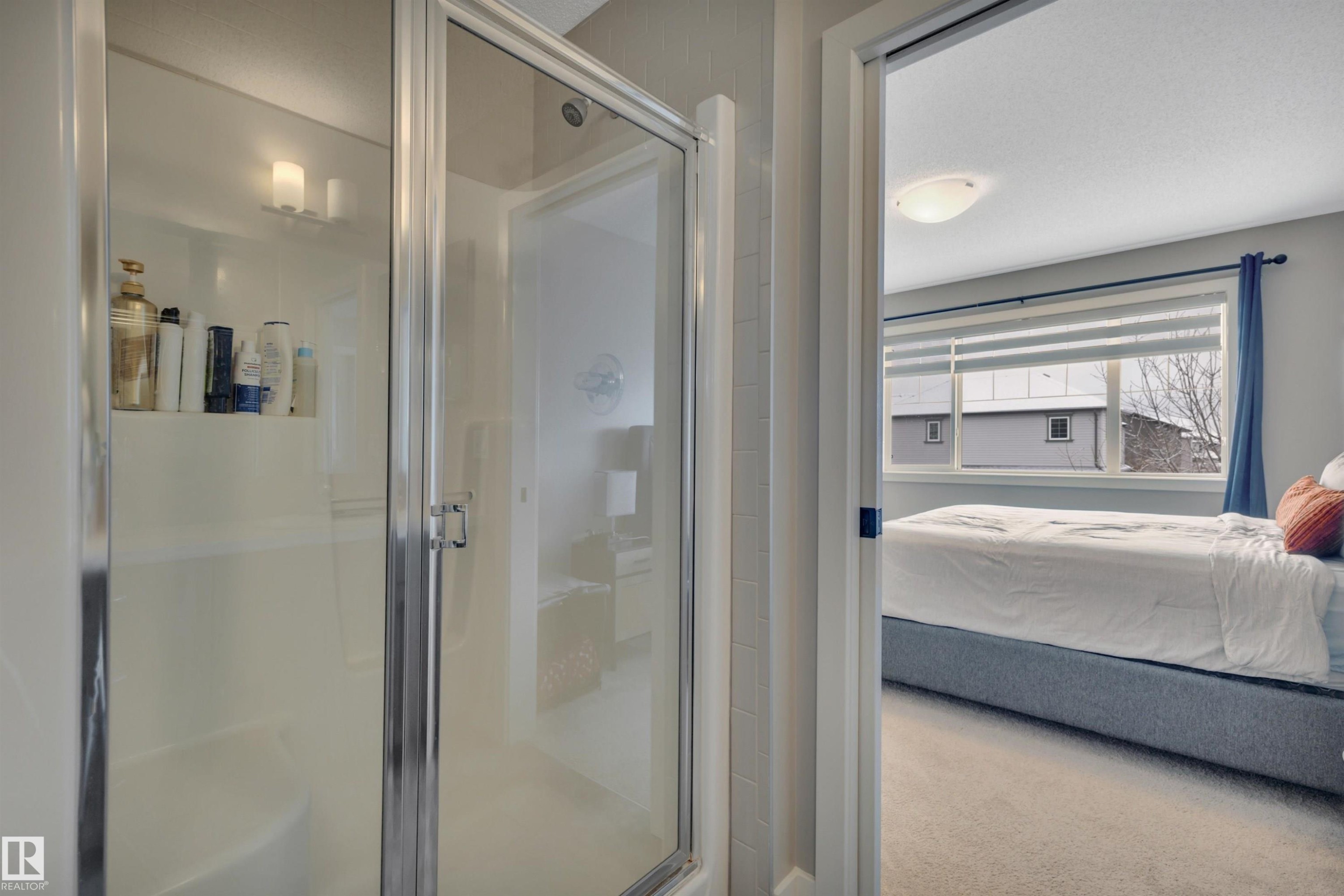 17626 61A Street, Edmonton, AB - Indoor Photo Showing Bathroom