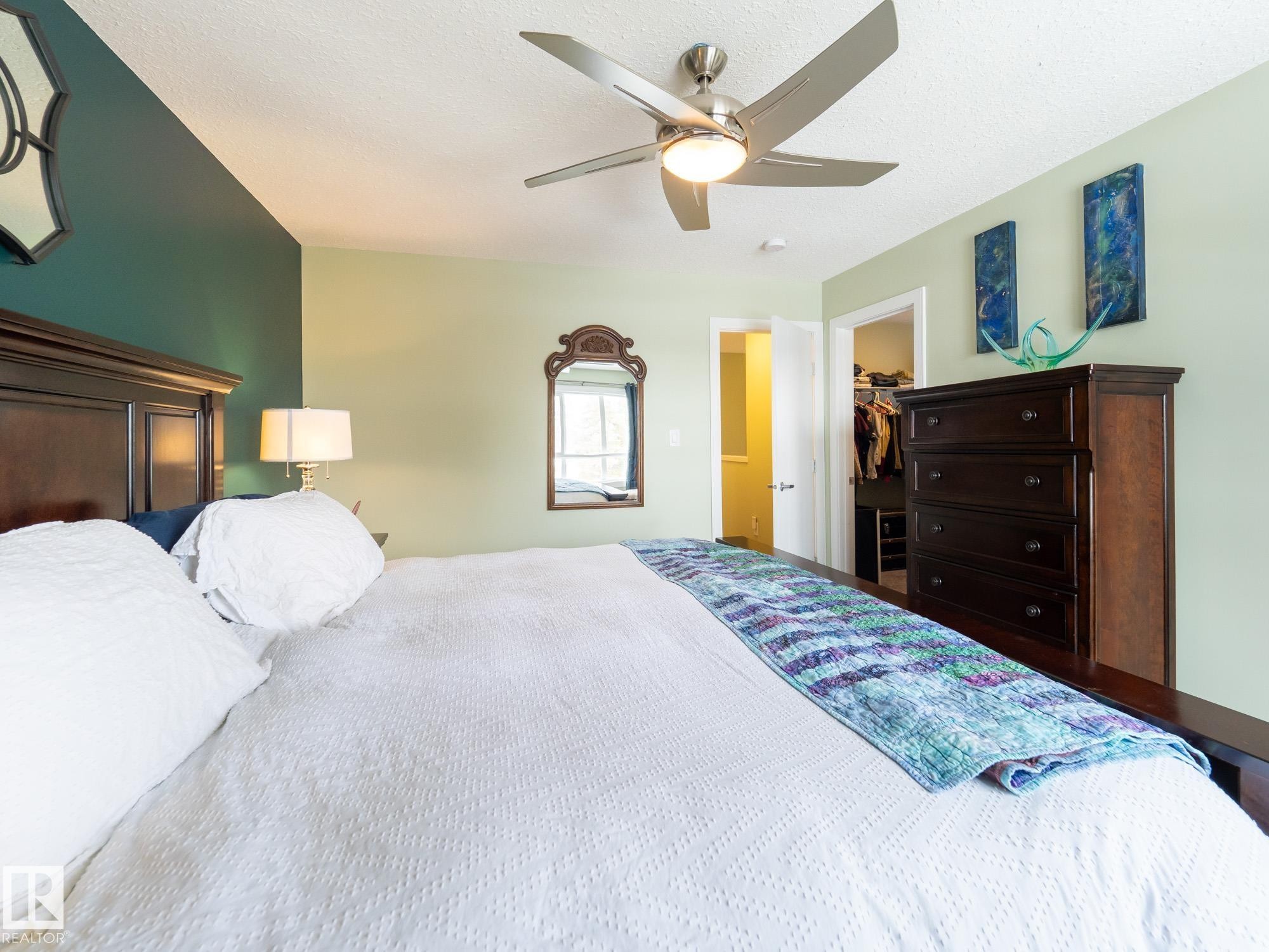 13035 132 Avenue, Edmonton, AB - Indoor Photo Showing Bedroom