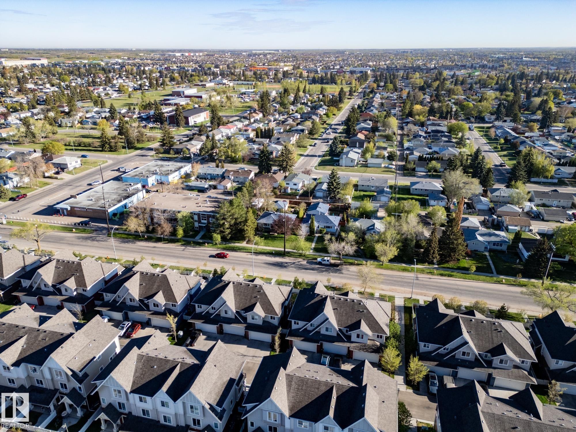 13035 132 Avenue, Edmonton, AB - Outdoor With View