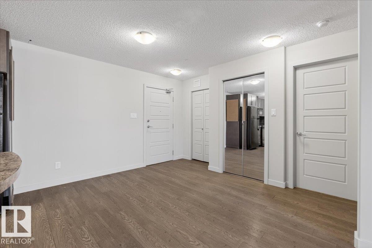 123 6084 Stanton Drive, Edmonton, AB - Indoor Photo Showing Other Room