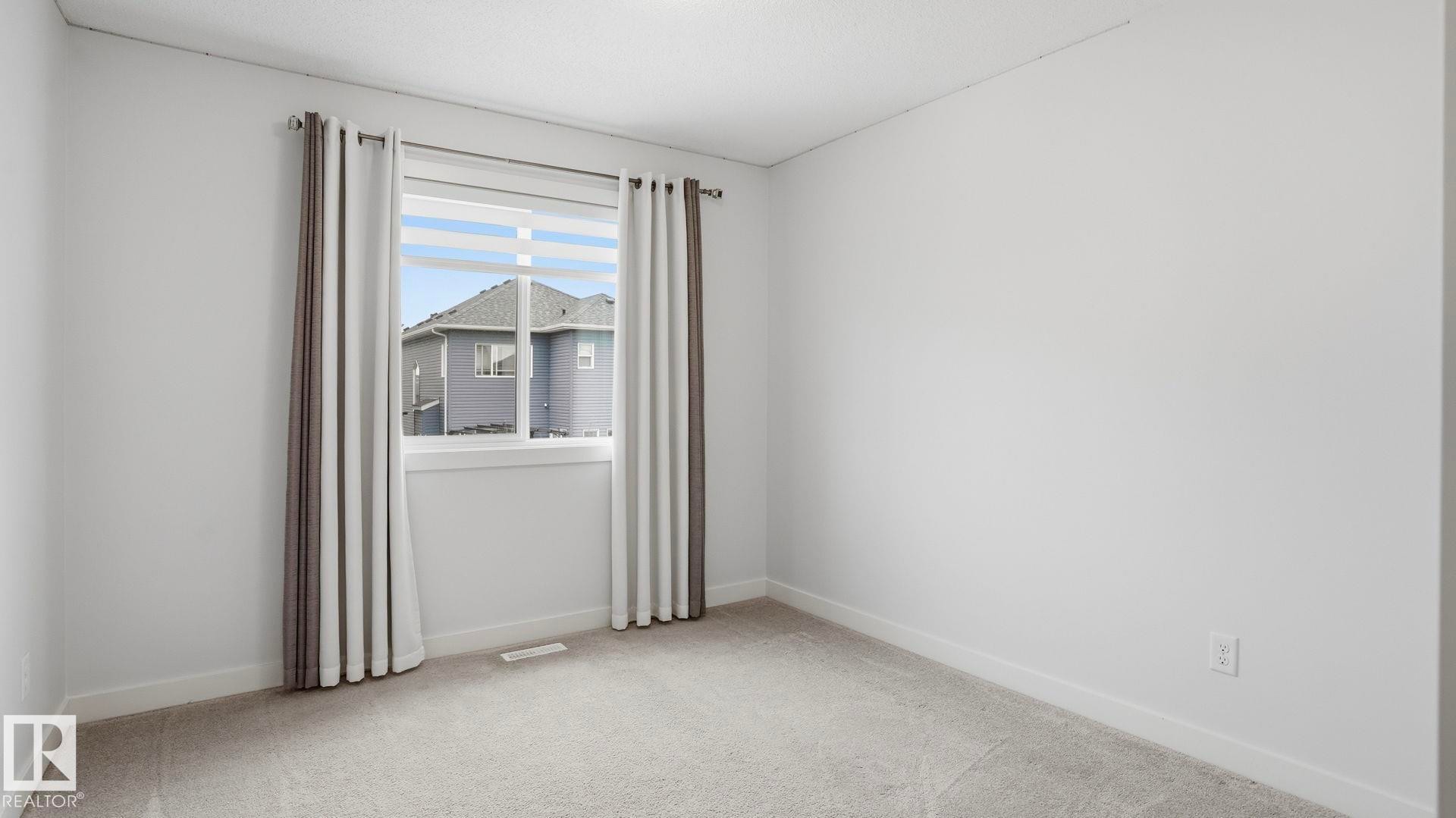 4112 171 Avenue, Edmonton, AB - Indoor Photo Showing Other Room