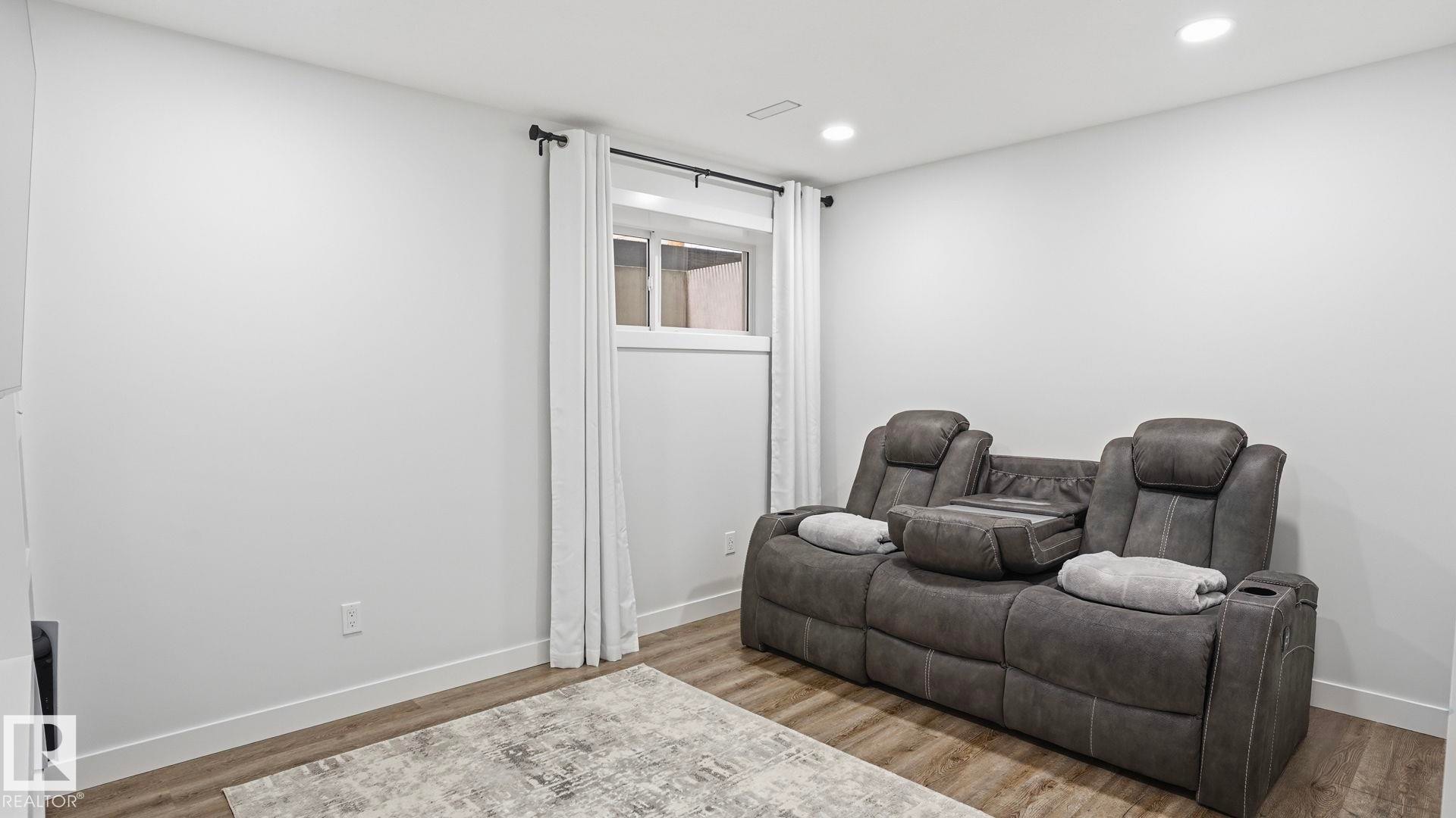 4112 171 Avenue, Edmonton, AB - Indoor Photo Showing Other Room