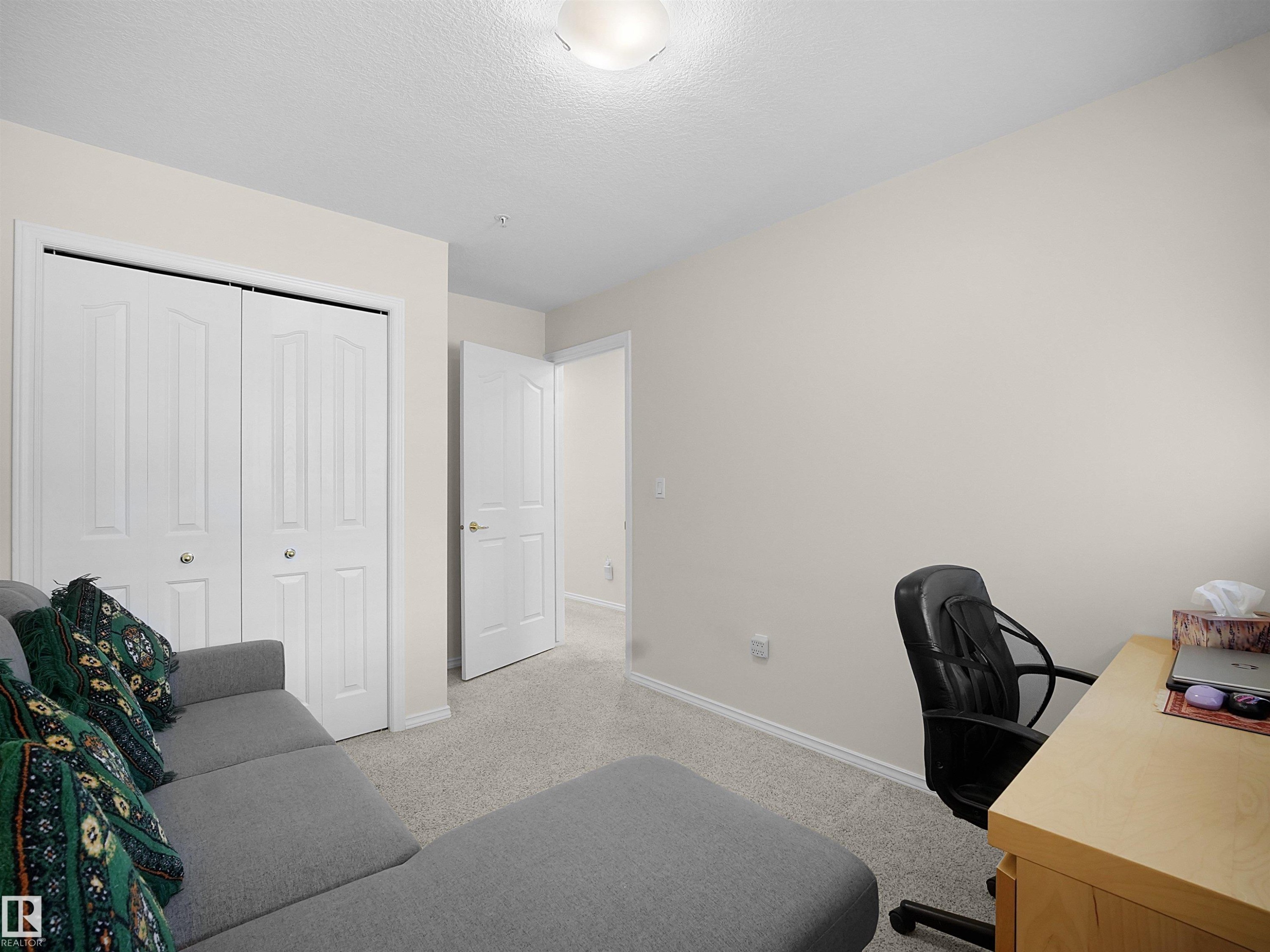 103 6703 172 Street, Edmonton, AB - Indoor Photo Showing Office